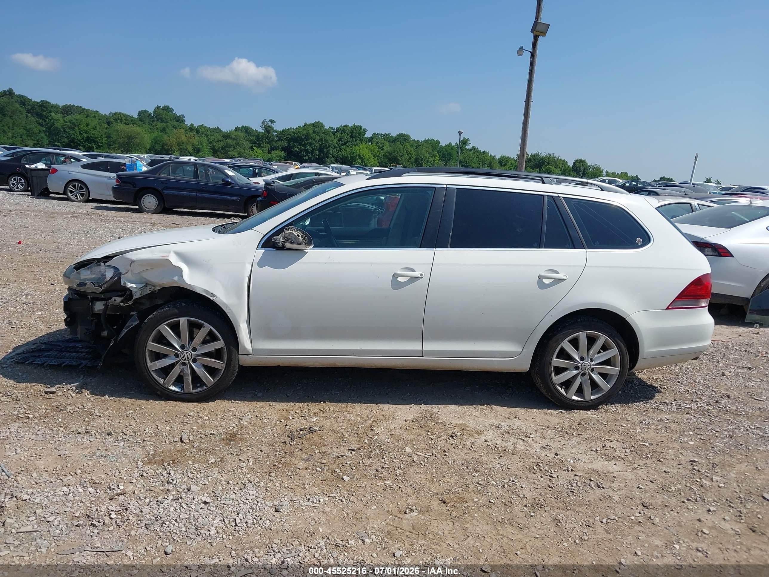 2011 Volkswagen Jetta Sportwagen 2.0l Tdi Белый vin: 3VWPL7AJ3BM722114