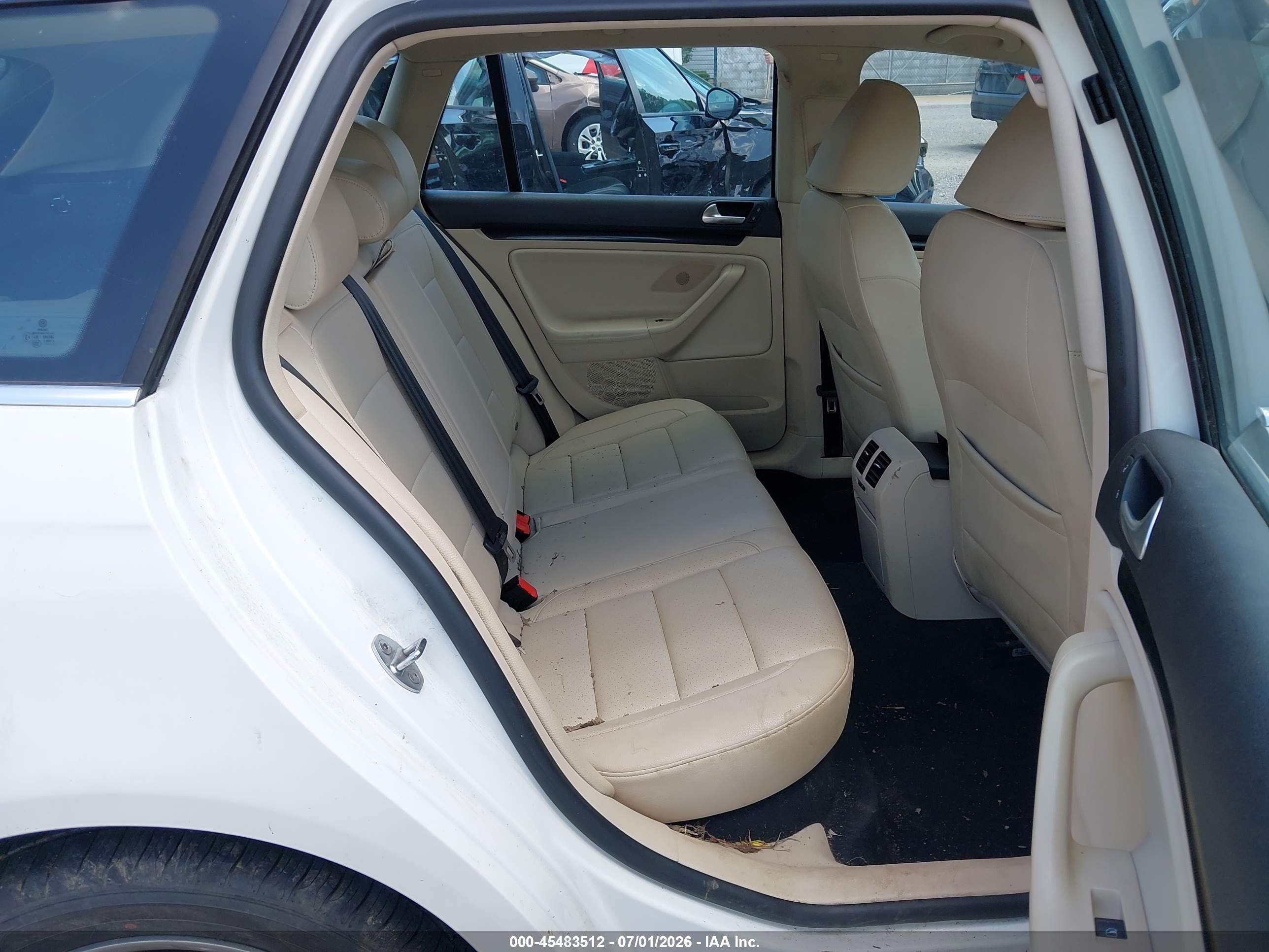 2012 Volkswagen Jetta Sportwagen 2.0l Tdi Белый vin: 3VWPL7AJ3CM668265