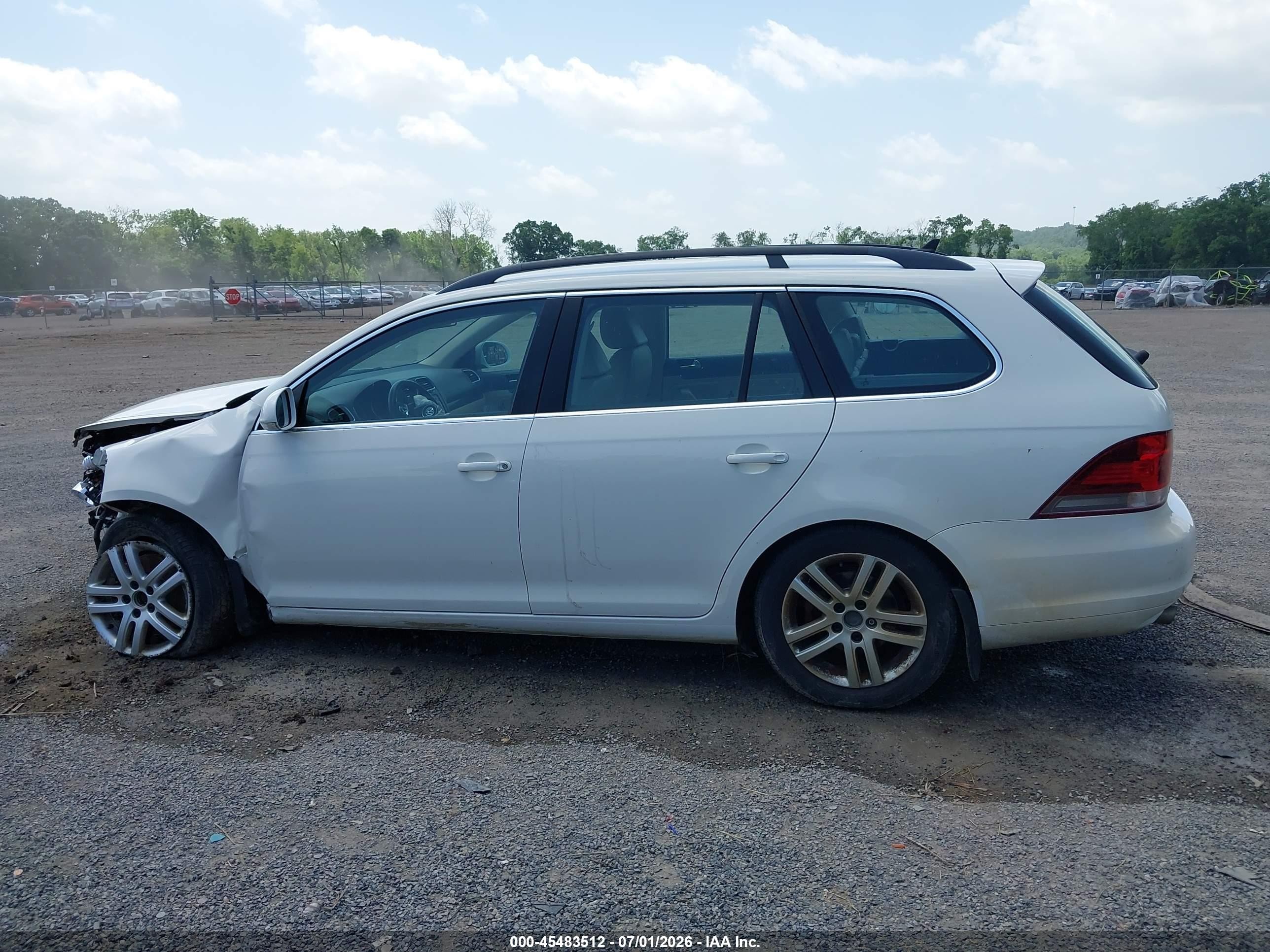 2012 Volkswagen Jetta Sportwagen 2.0l Tdi Белый vin: 3VWPL7AJ3CM668265