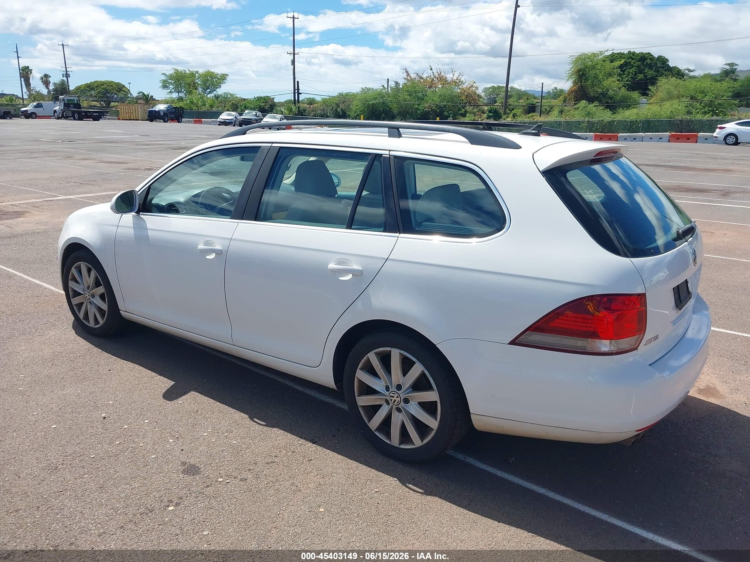 2013 Volkswagen Jetta Sportwagen 2.0l Tdi White vin: 3VWPL7AJ3DM609041