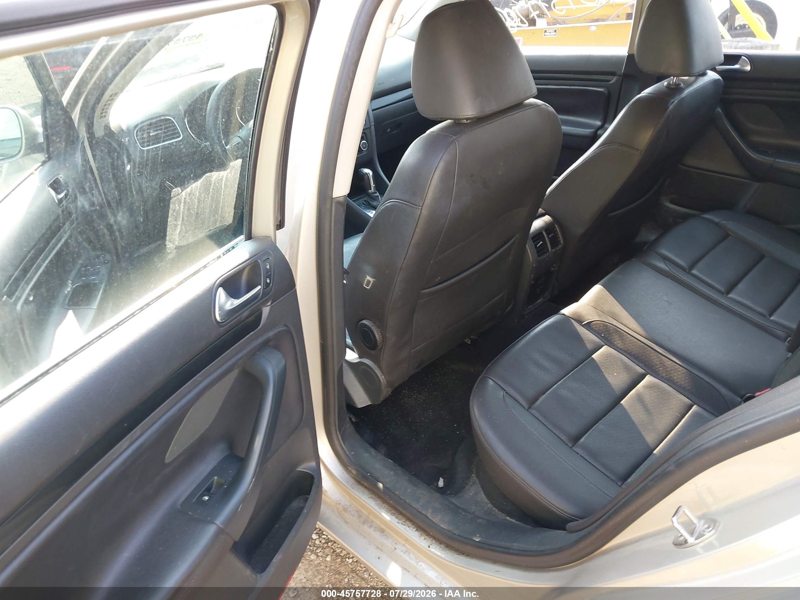 2012 Volkswagen Jetta Sportwagen 2.0l Tdi Champagne vin: 3VWPL7AJ4CM695572