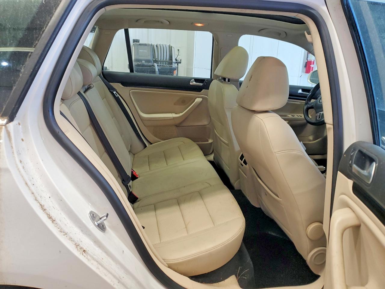 2013 Volkswagen Jetta Tdi White vin: 3VWPL7AJ4DM680913