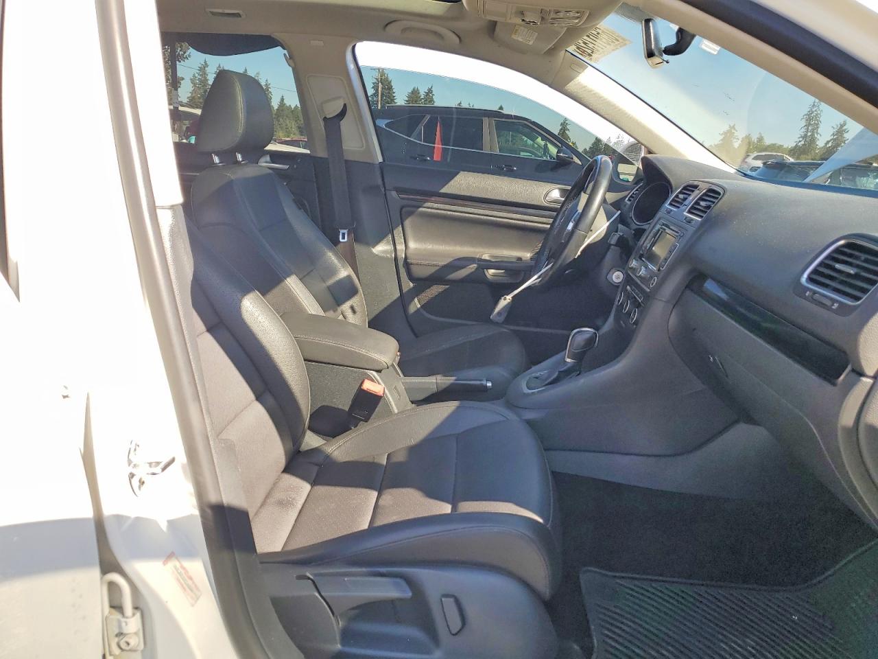 2013 Volkswagen Jetta Tdi White vin: 3VWPL7AJ4DM692172