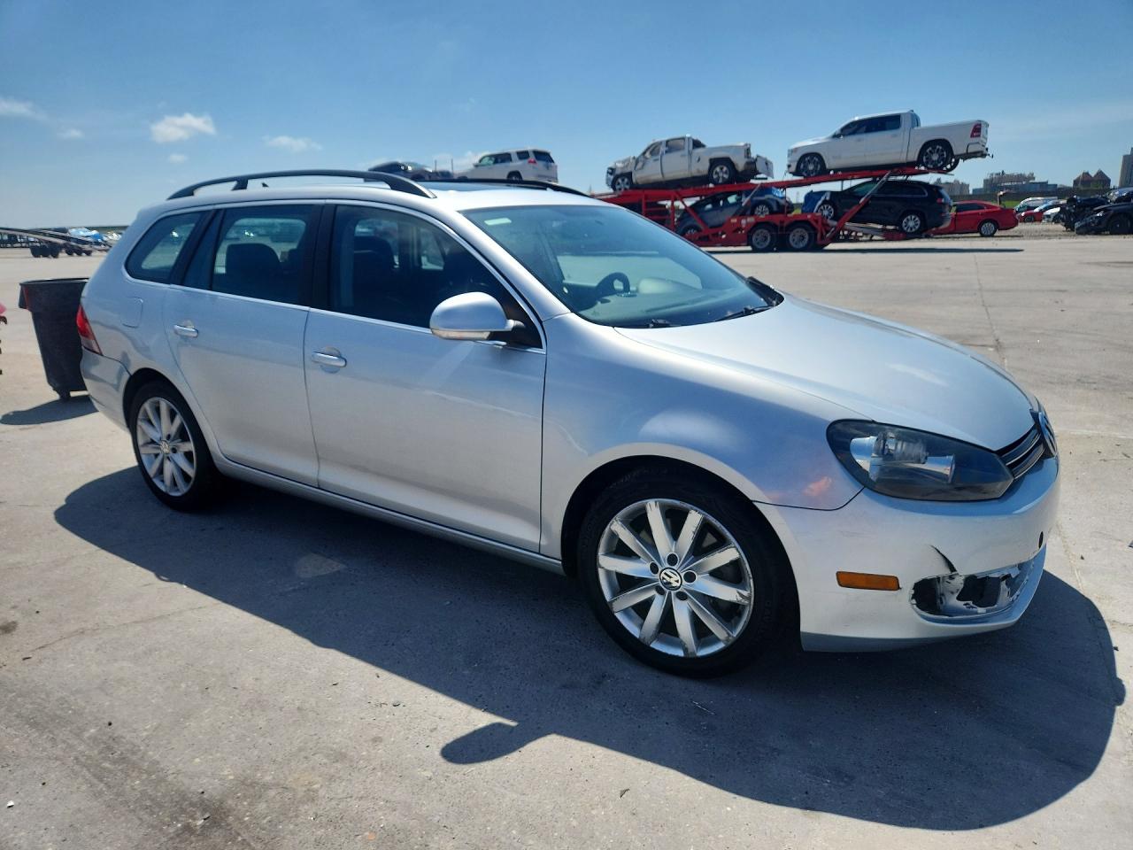 2014 Volkswagen Jetta Серебряный vin: 3VWPL7AJ4EM601046