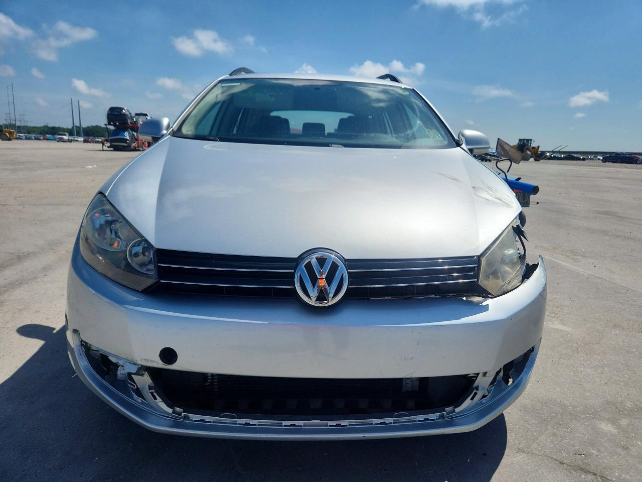 2014 Volkswagen Jetta Серебряный vin: 3VWPL7AJ4EM601046