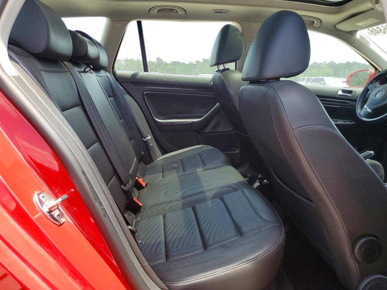 2014 Volkswagen Jetta Tdi Red vin: 3VWPL7AJ4EM608160