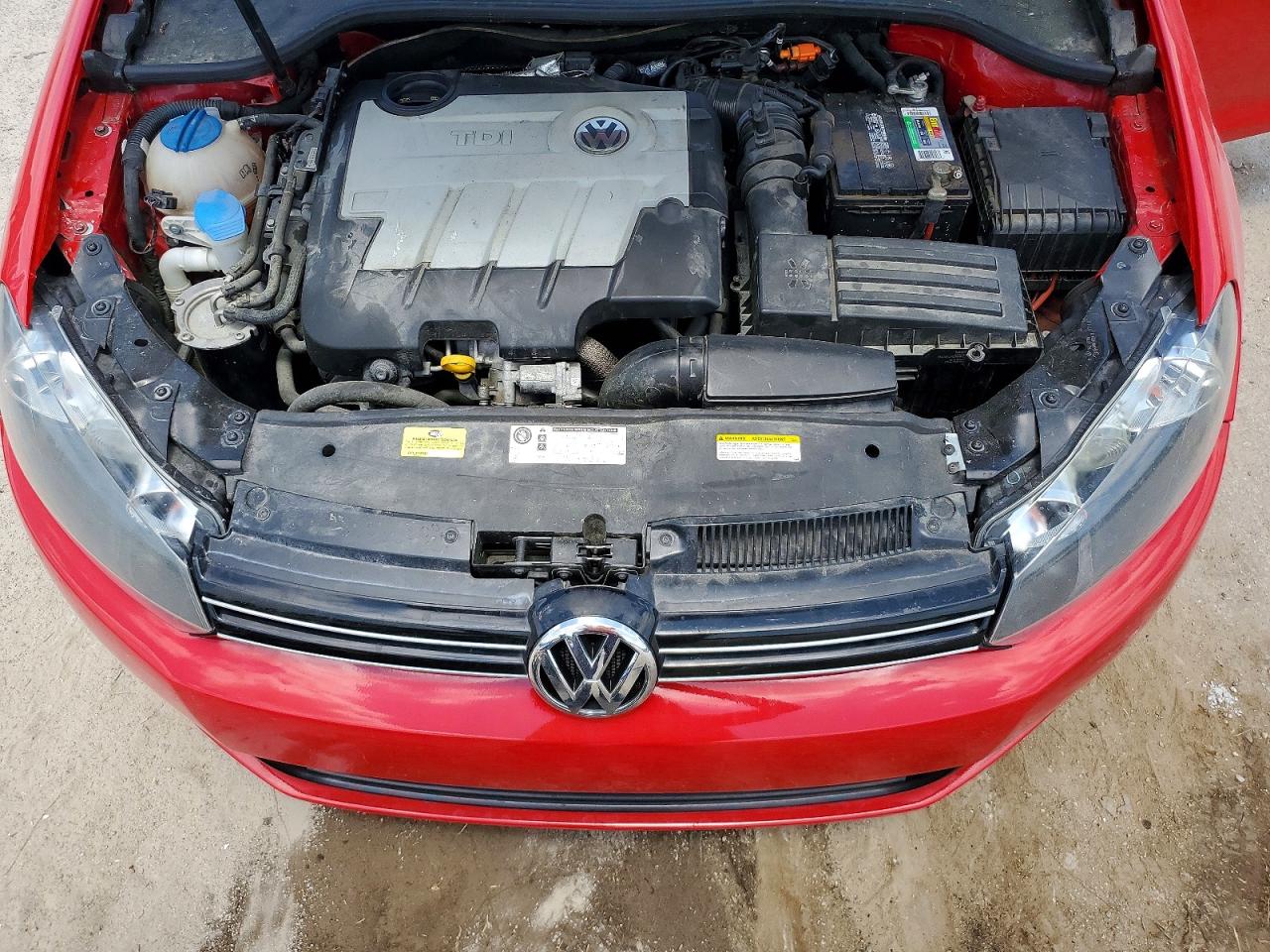 2014 Volkswagen Jetta Tdi Red vin: 3VWPL7AJ4EM608160
