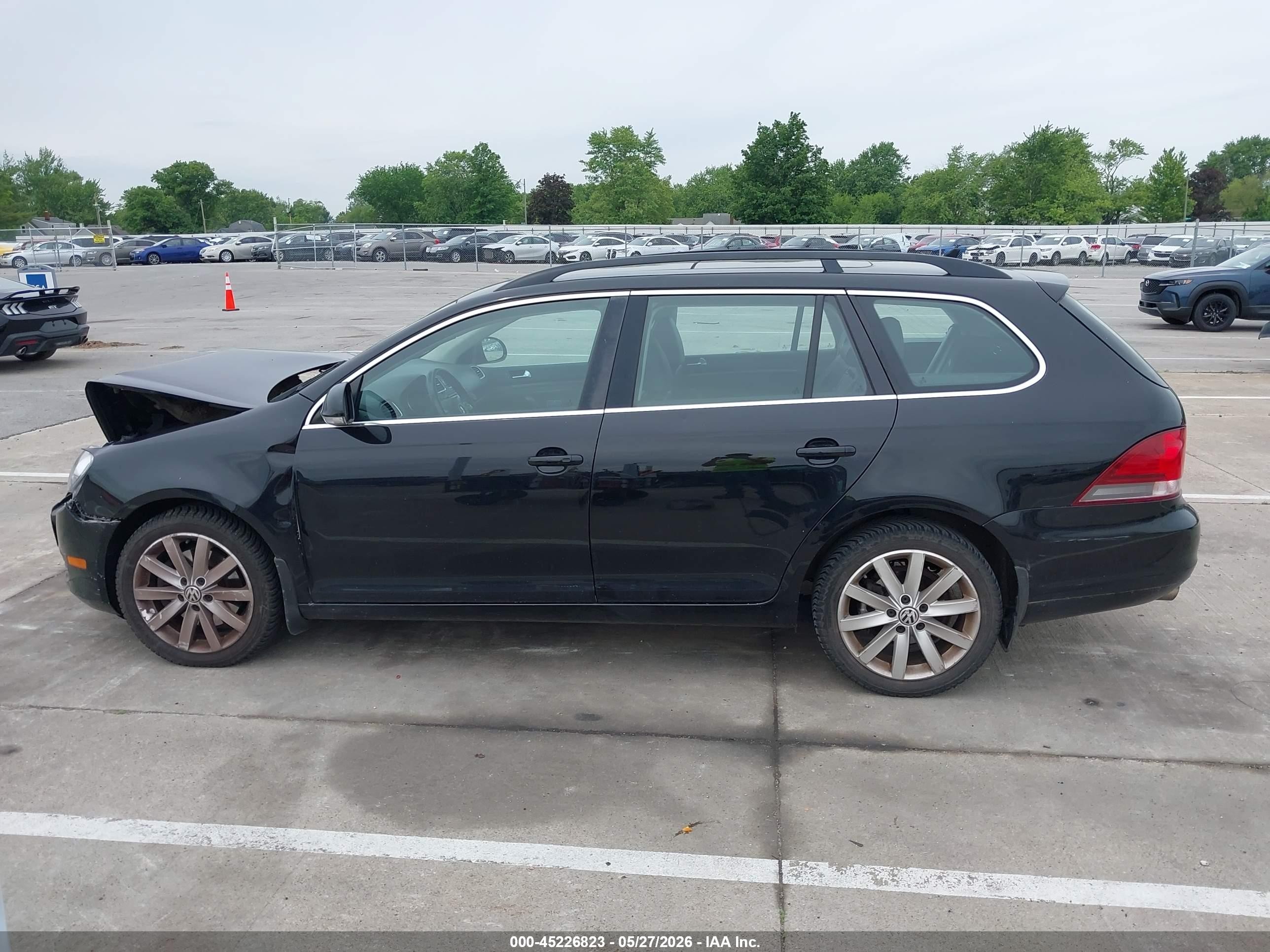 2014 Volkswagen Jetta Sportwagen 2.0l Tdi Black vin: 3VWPL7AJ4EM608868