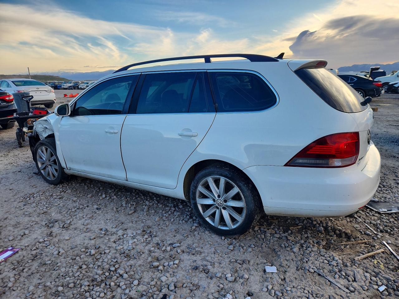 2014 Volkswagen Jetta Tdi White vin: 3VWPL7AJ4EM610992