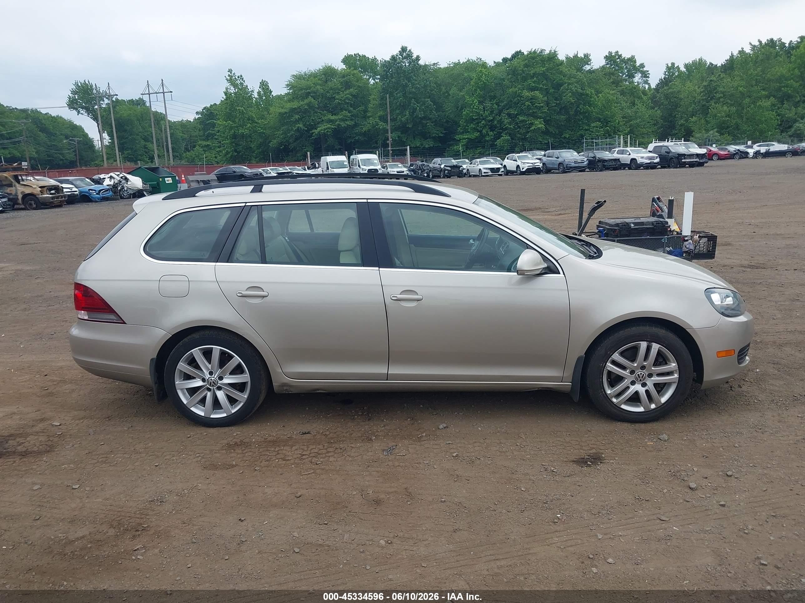 2014 Volkswagen Jetta Sportwagen 2.0l Tdi Beige vin: 3VWPL7AJ4EM611124
