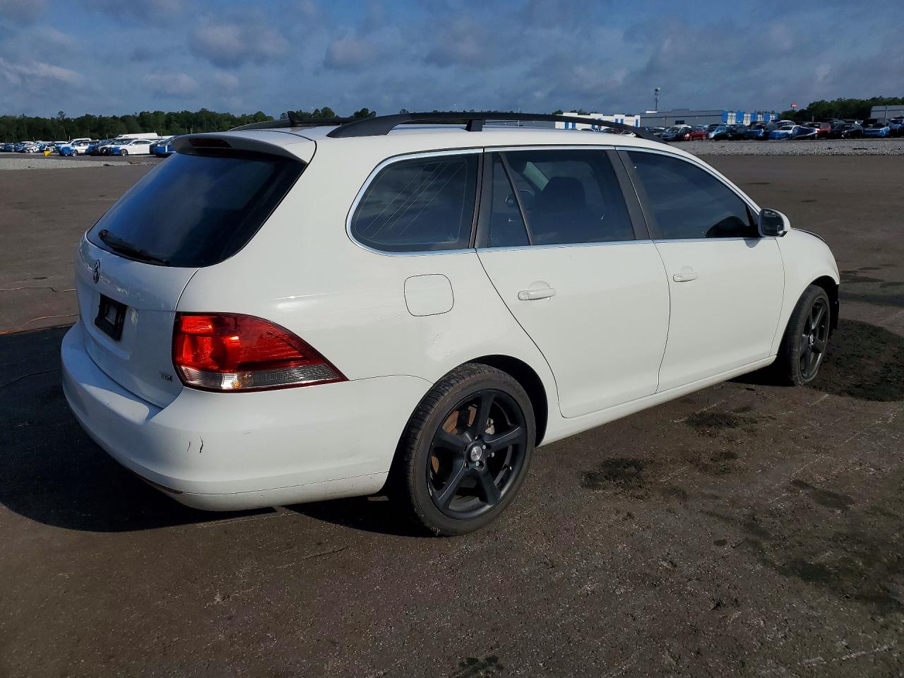 2014 Volkswagen Jetta Tdi White vin: 3VWPL7AJ4EM616260