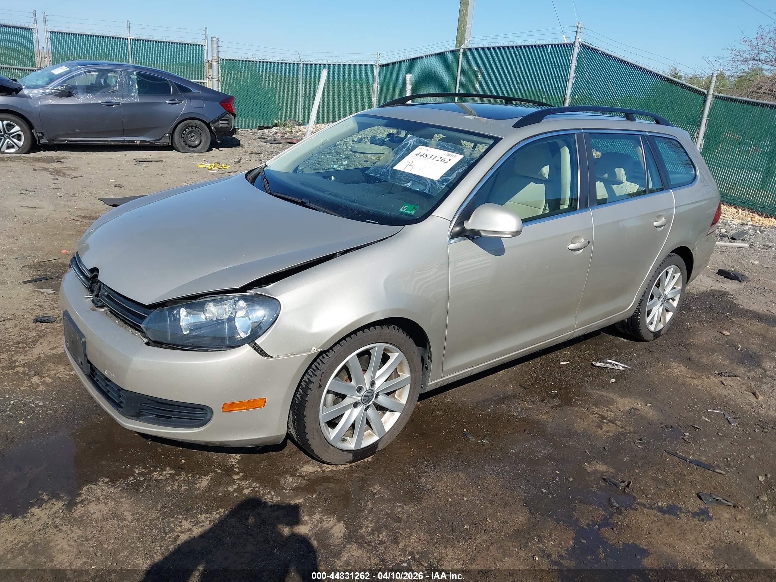2014 Volkswagen Jetta Sportwagen 2.0l Tdi Champagne vin: 3VWPL7AJ4EM617697