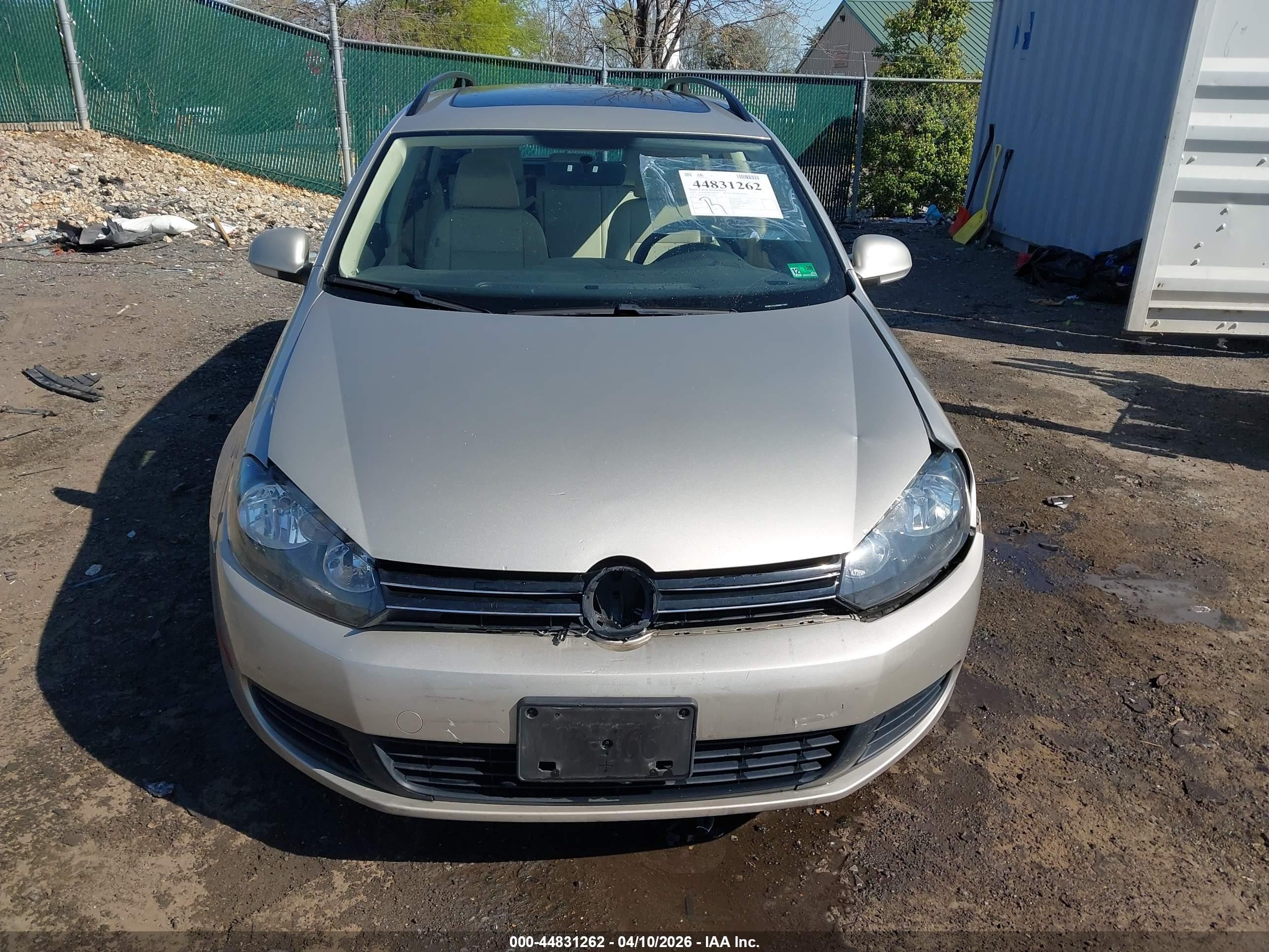 2014 Volkswagen Jetta Sportwagen 2.0l Tdi Champagne vin: 3VWPL7AJ4EM617697