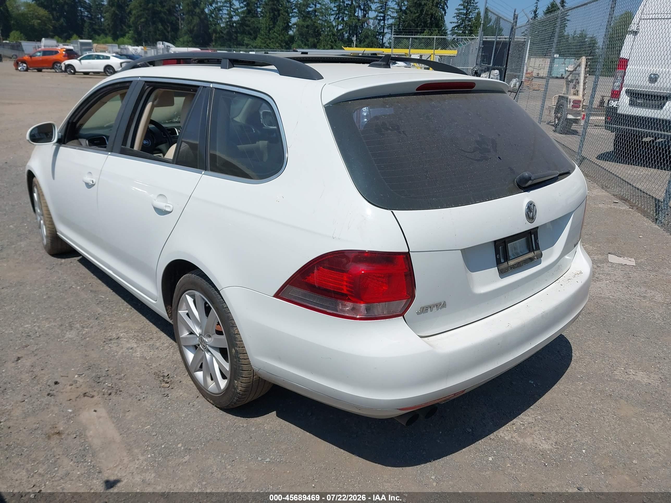 2014 Volkswagen Jetta Sportwagen 2.0l Tdi White vin: 3VWPL7AJ4EM624987