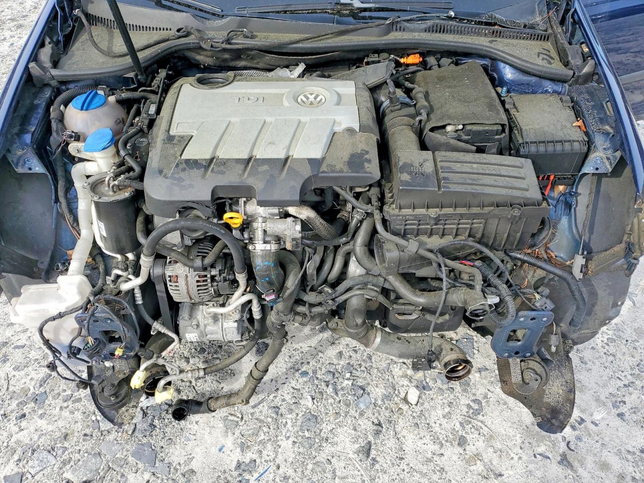 2014 Volkswagen Jetta Tdi Blue vin: 3VWPL7AJ4EM628103