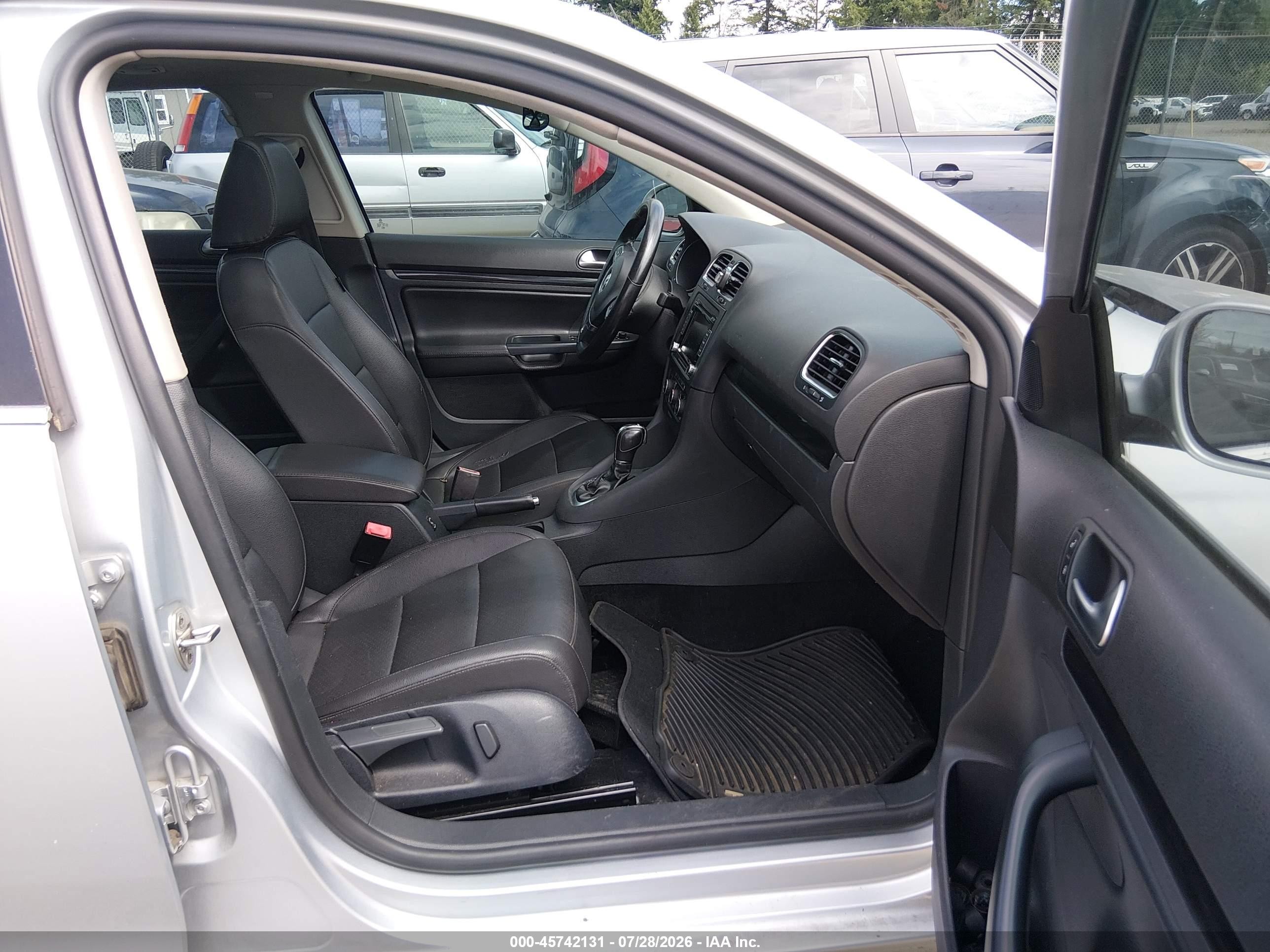 2012 Volkswagen Jetta Sportwagen 2.0l Tdi Серебряный vin: 3VWPL7AJ5CM662922