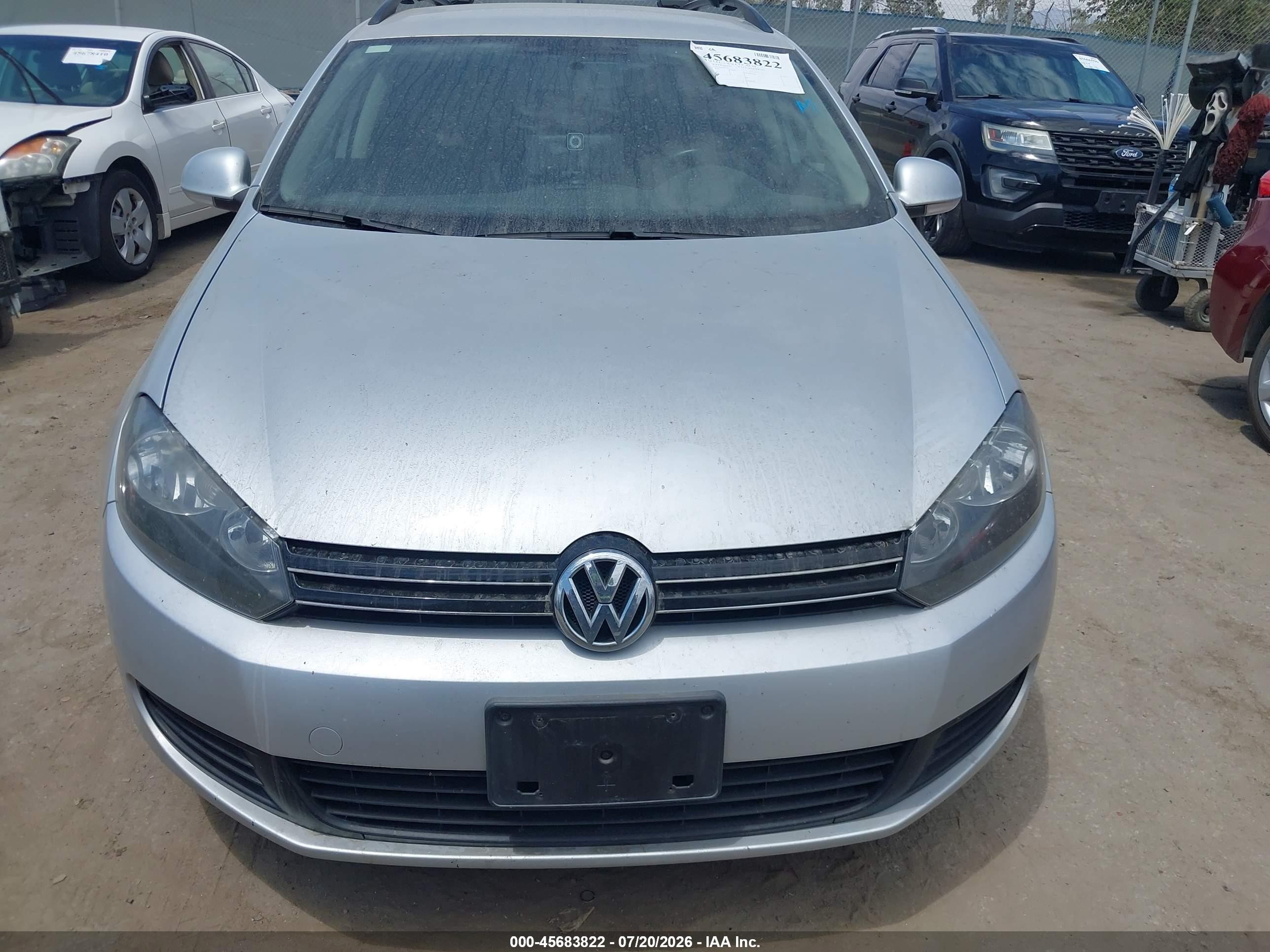 2013 Volkswagen Jetta Sportwagen 2.0l Tdi Серебряный vin: 3VWPL7AJ5DM668043