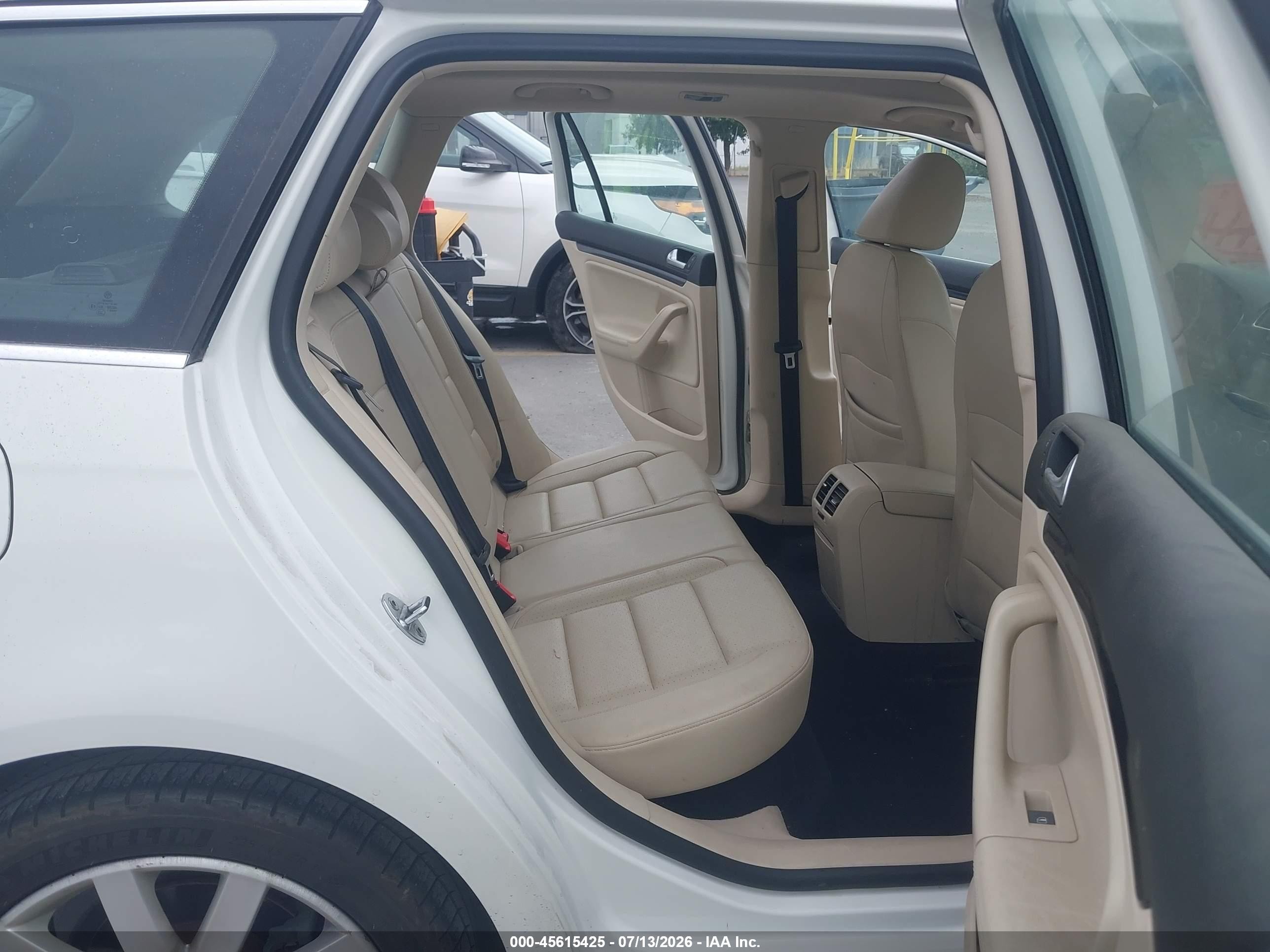 2013 Volkswagen Jetta Sportwagen 2.0l Tdi Белый vin: 3VWPL7AJ5DM694478