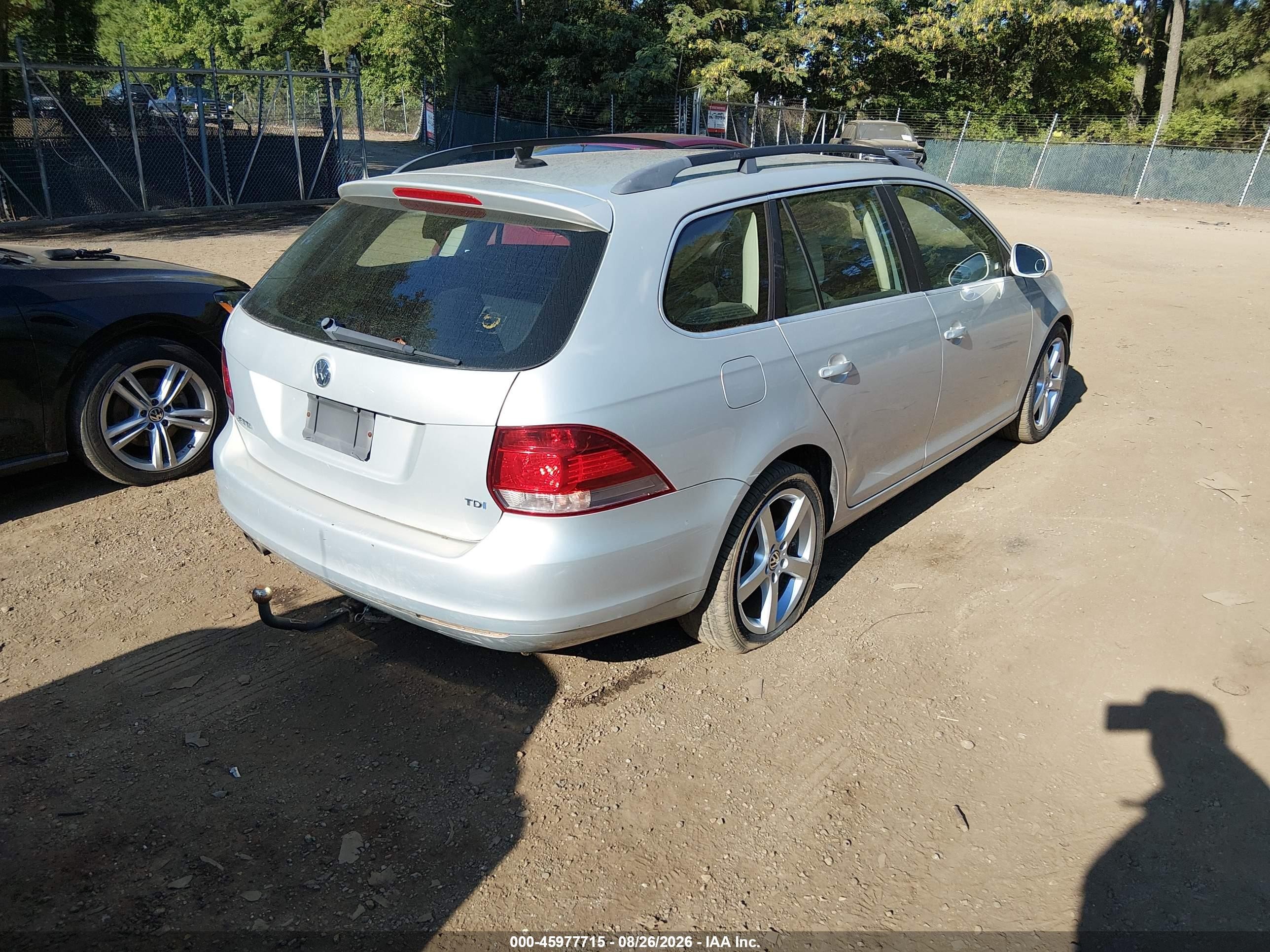 2010 Volkswagen Jetta Tdi Silver vin: 3VWPL7AJ6AM647441