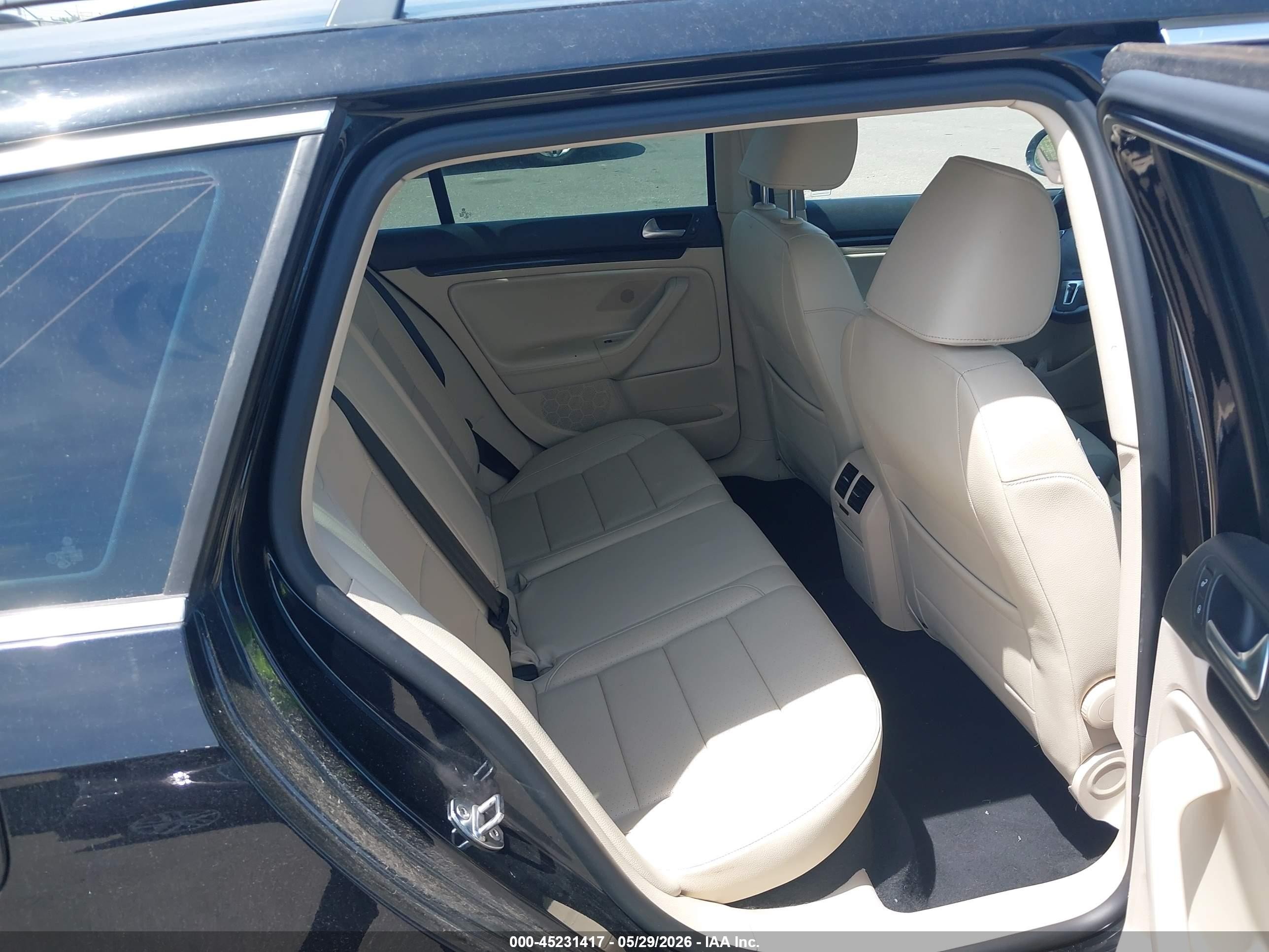 2011 Volkswagen Jetta Sportwagen 2.0l Tdi Black vin: 3VWPL7AJ6BM662328