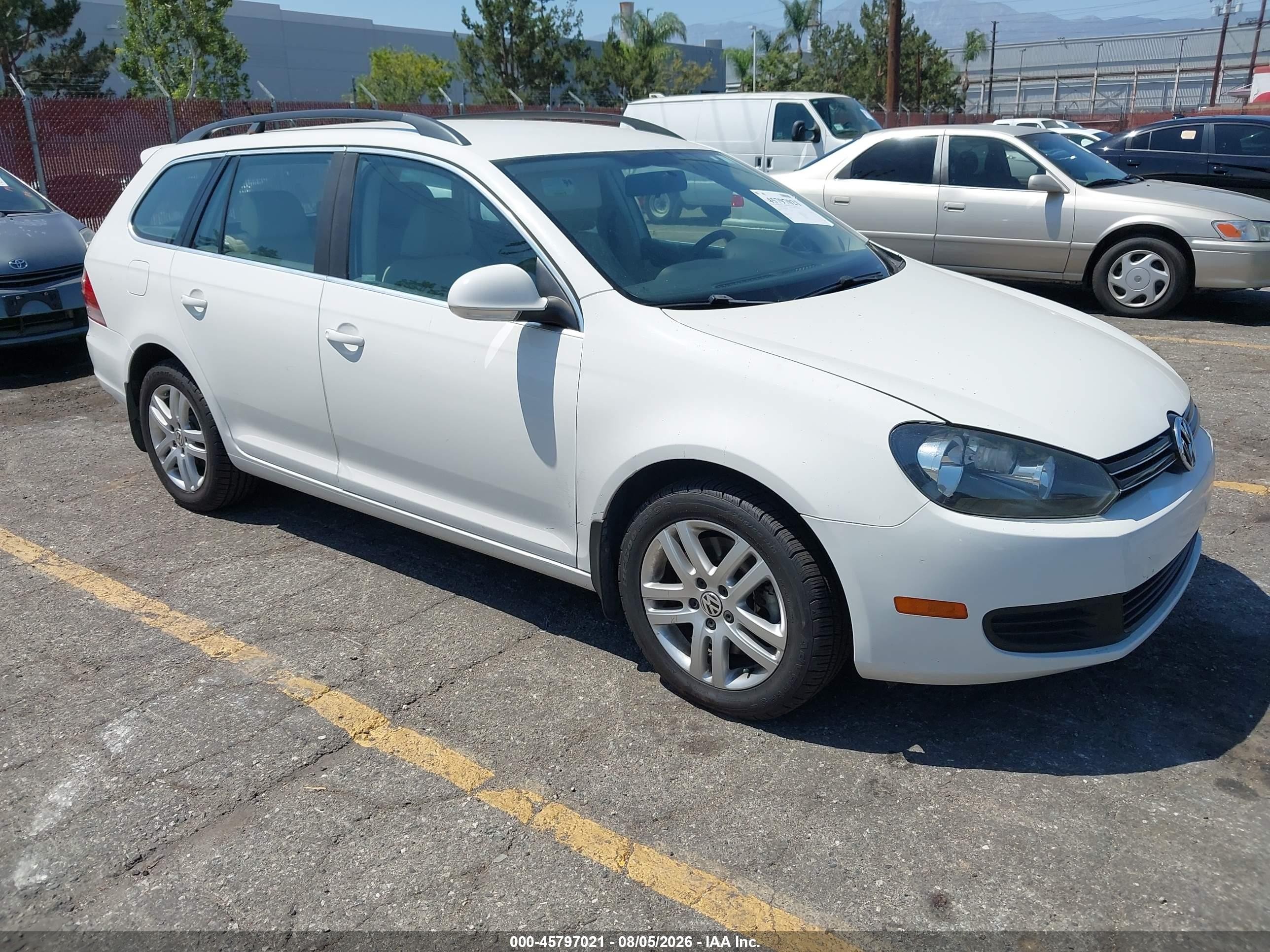 2013 Volkswagen Jetta Sportwagen 2.0l Tdi White vin: 3VWPL7AJ6DM600849
