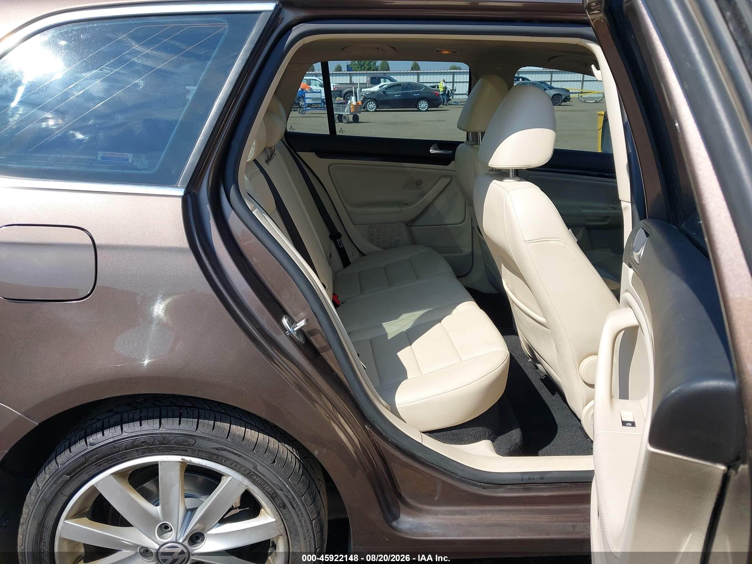 2013 Volkswagen Jetta Sportwagen 2.0l Tdi Brown vin: 3VWPL7AJ6DM620132