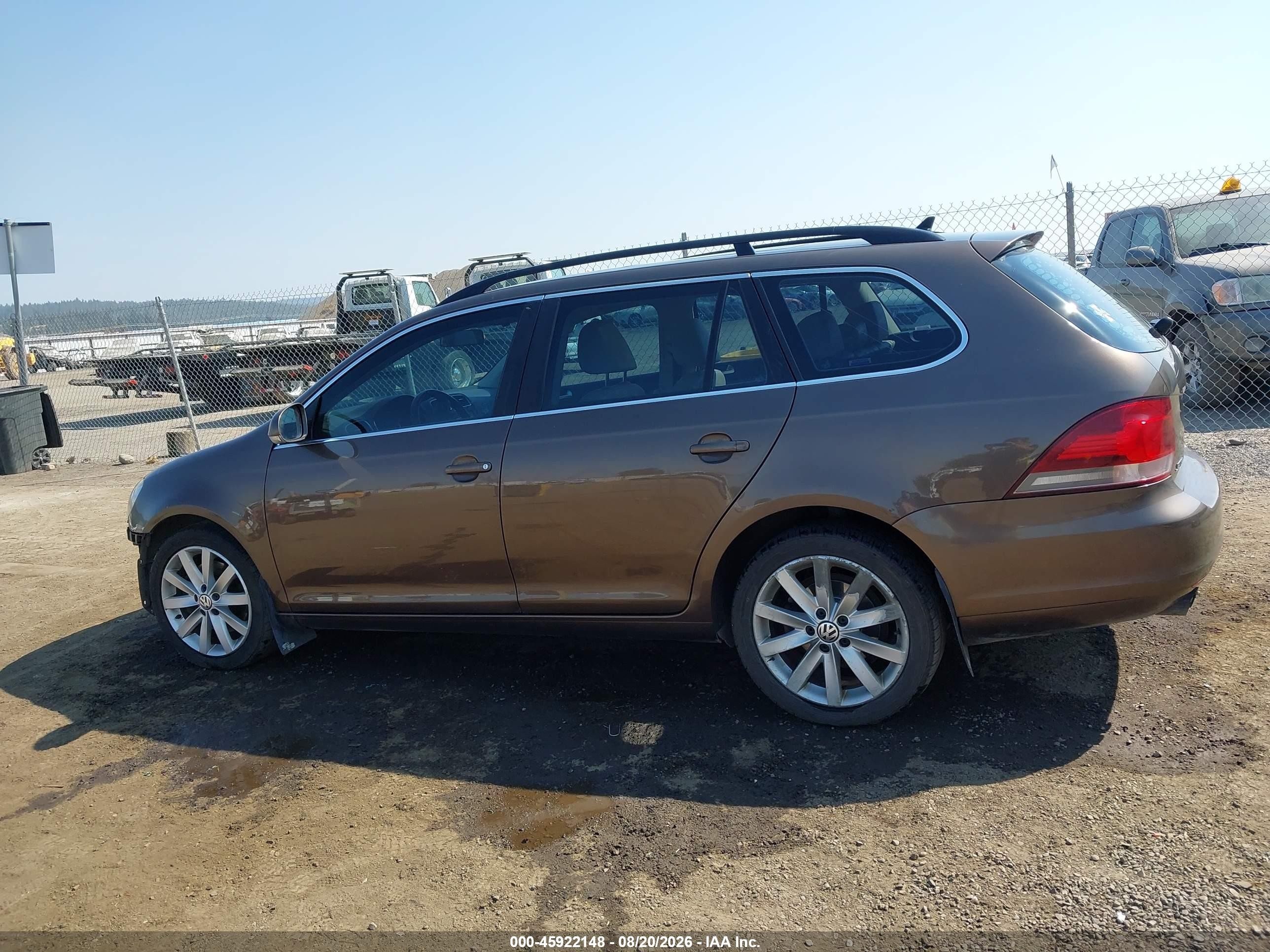 2013 Volkswagen Jetta Sportwagen 2.0l Tdi Brown vin: 3VWPL7AJ6DM620132