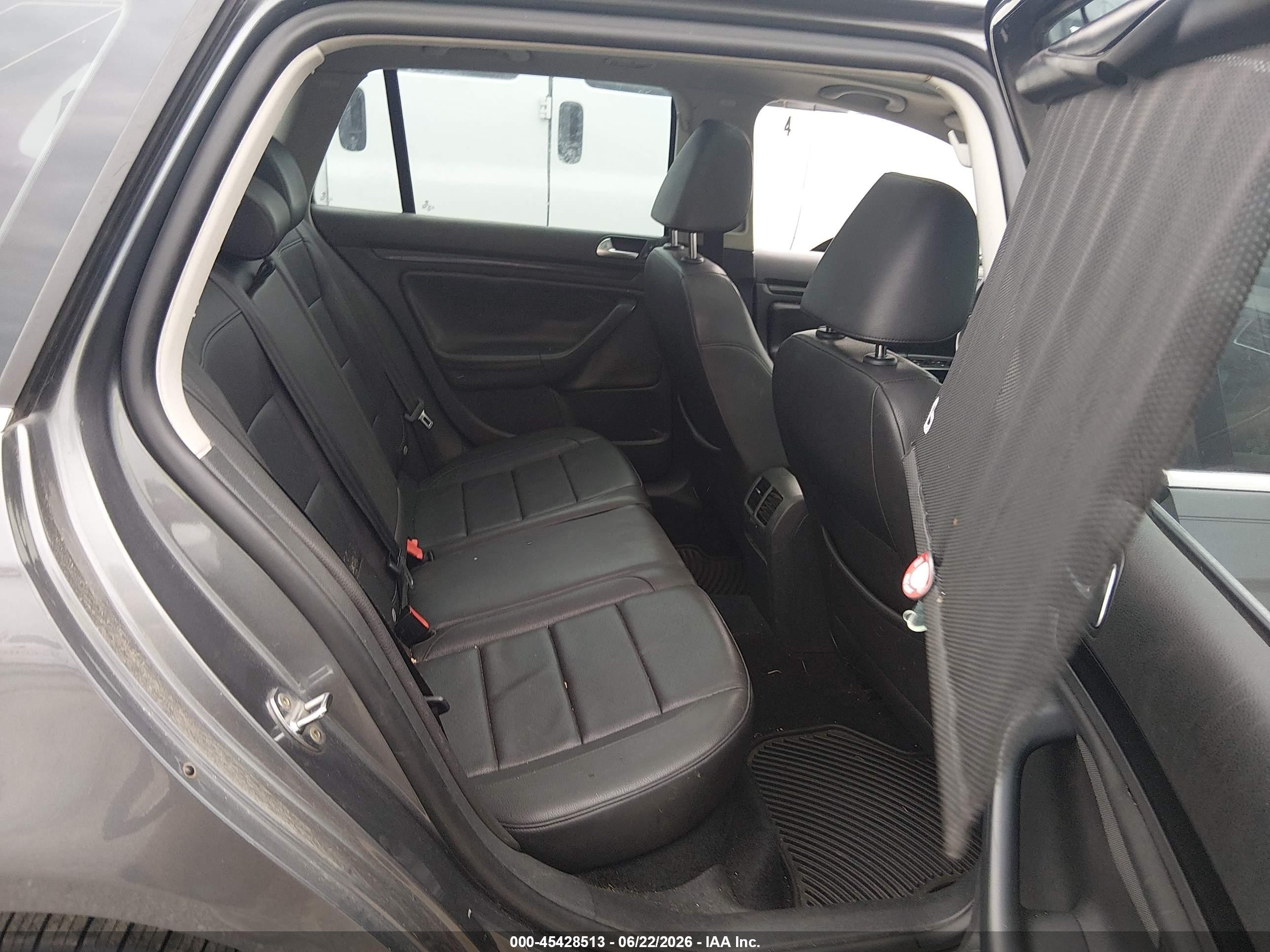 2013 Volkswagen Jetta Sportwagen 2.0l Tdi Серый vin: 3VWPL7AJ6DM640381