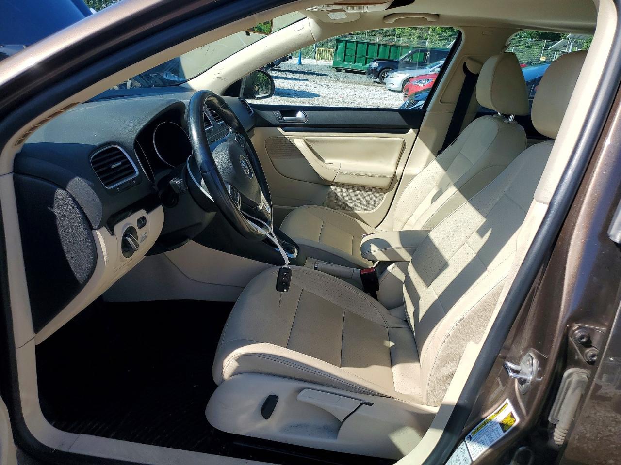 2013 Volkswagen Jetta Tdi Brown vin: 3VWPL7AJ6DM672635