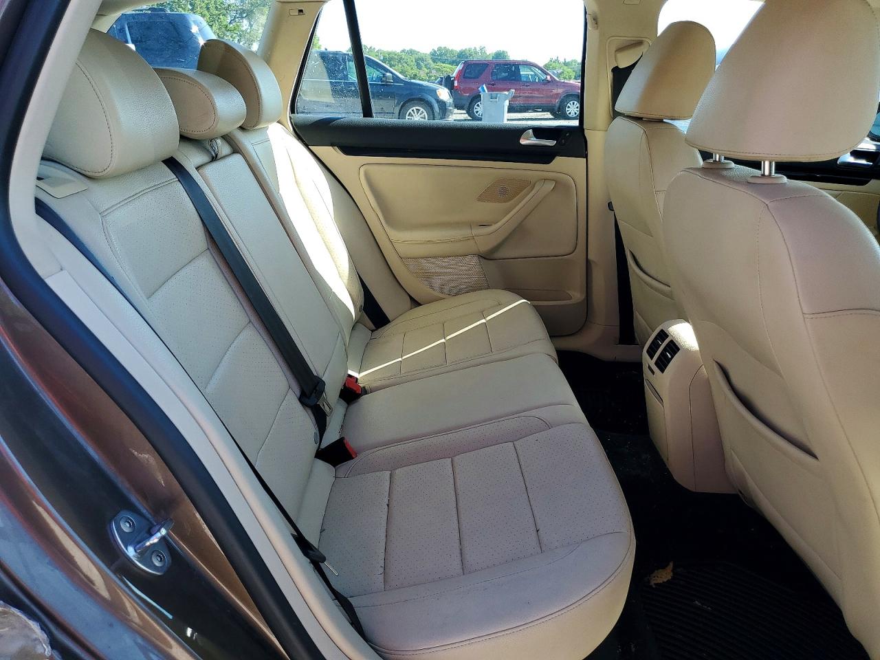 2013 Volkswagen Jetta Tdi Brown vin: 3VWPL7AJ6DM672635