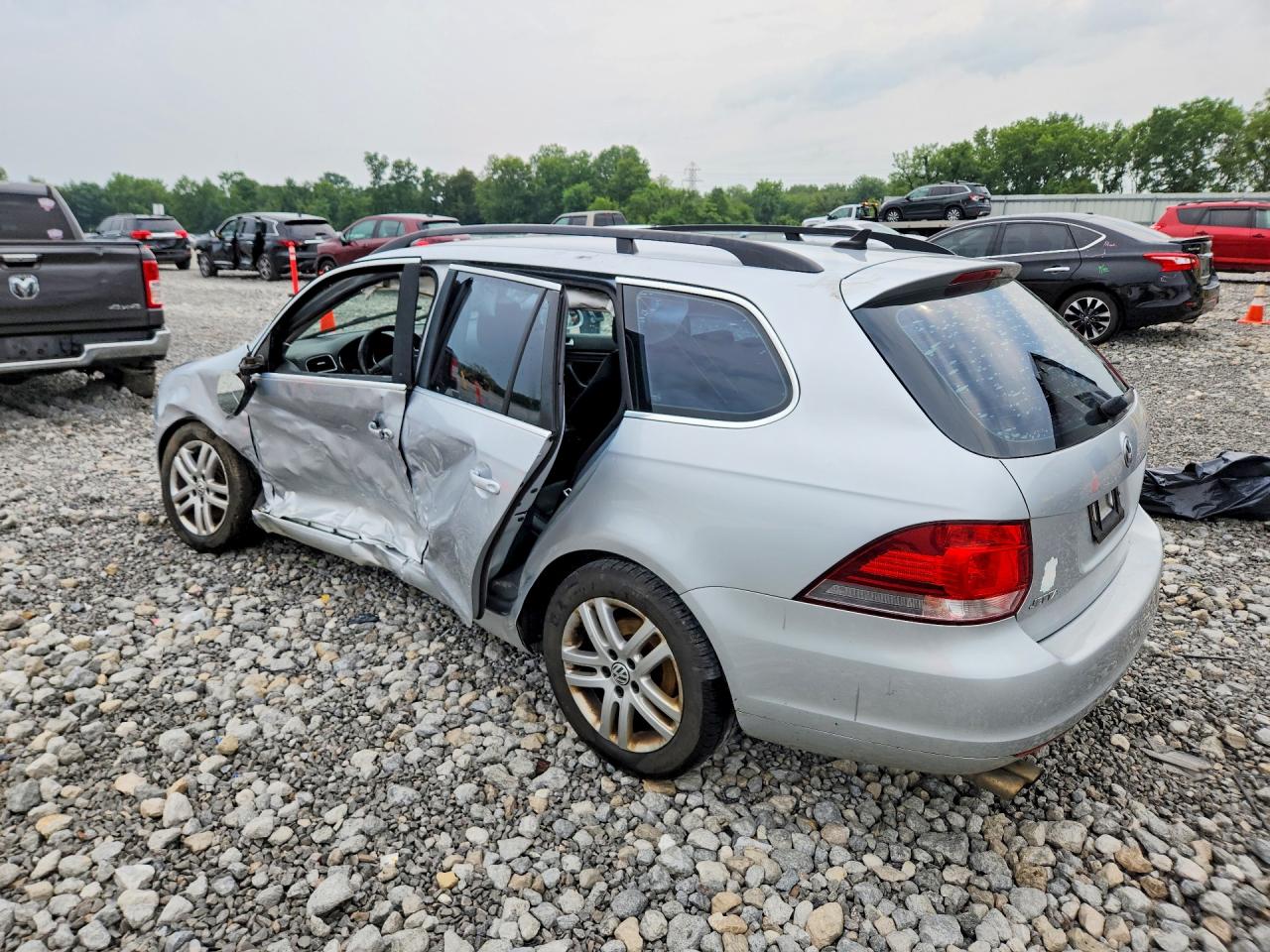 2014 Volkswagen Jetta Tdi Silver vin: 3VWPL7AJ6EM616390