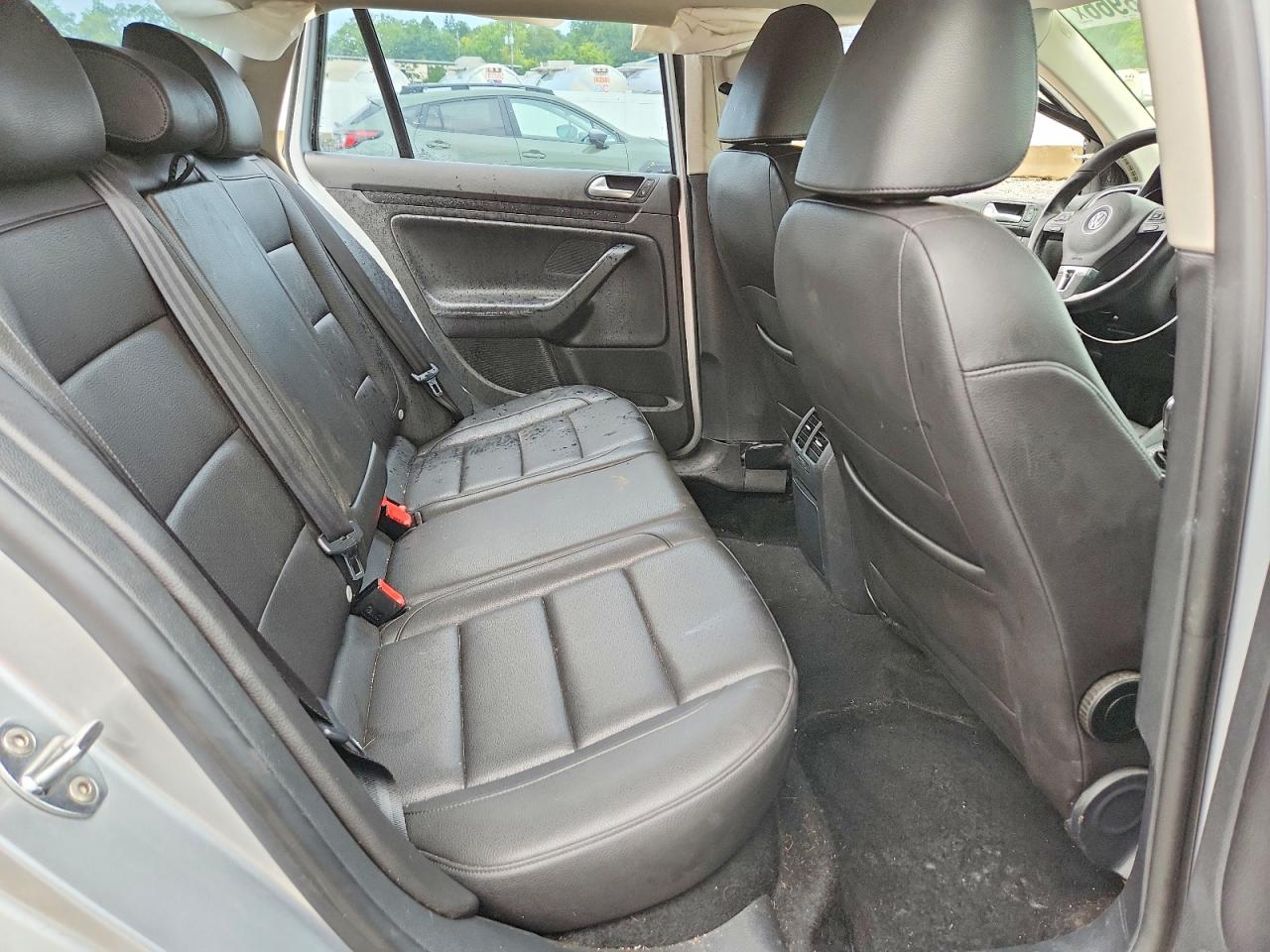 2014 Volkswagen Jetta Tdi Silver vin: 3VWPL7AJ6EM616390