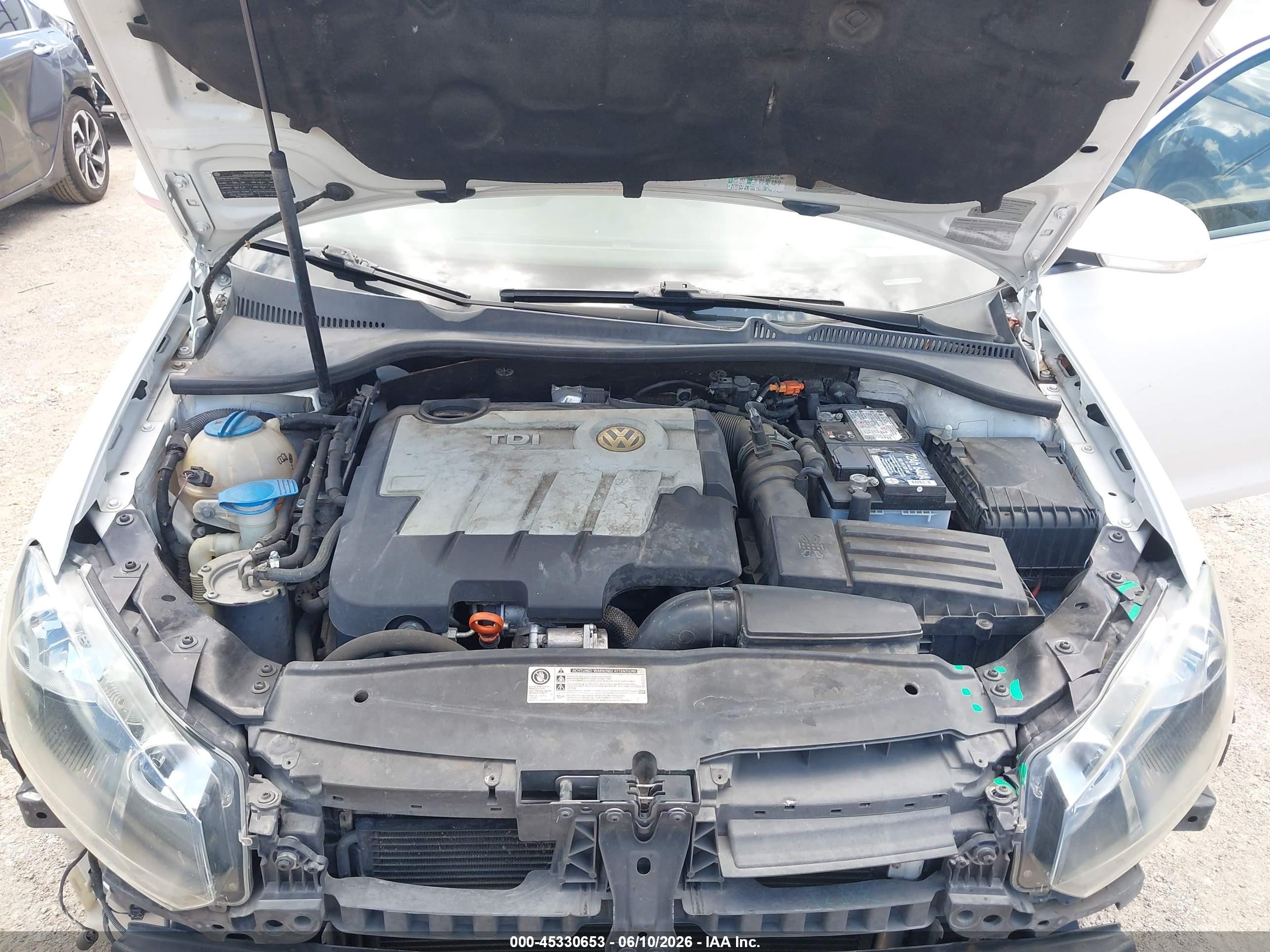 2010 Volkswagen Jetta Tdi White vin: 3VWPL7AJ7AM646668