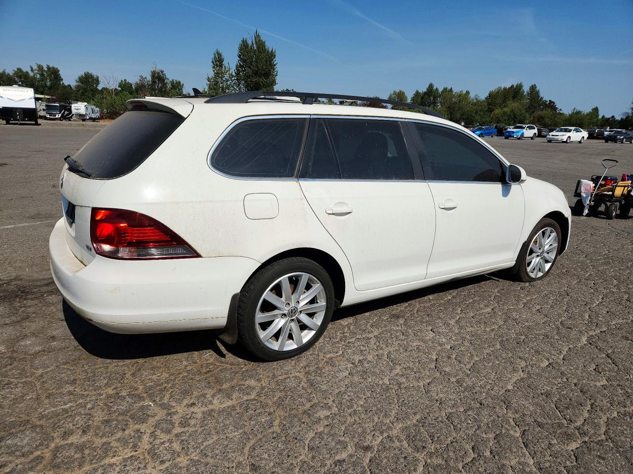 2012 Volkswagen Jetta Tdi White vin: 3VWPL7AJ7CM686140