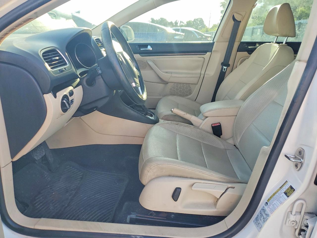 2012 Volkswagen Jetta Tdi White vin: 3VWPL7AJ8CM678905
