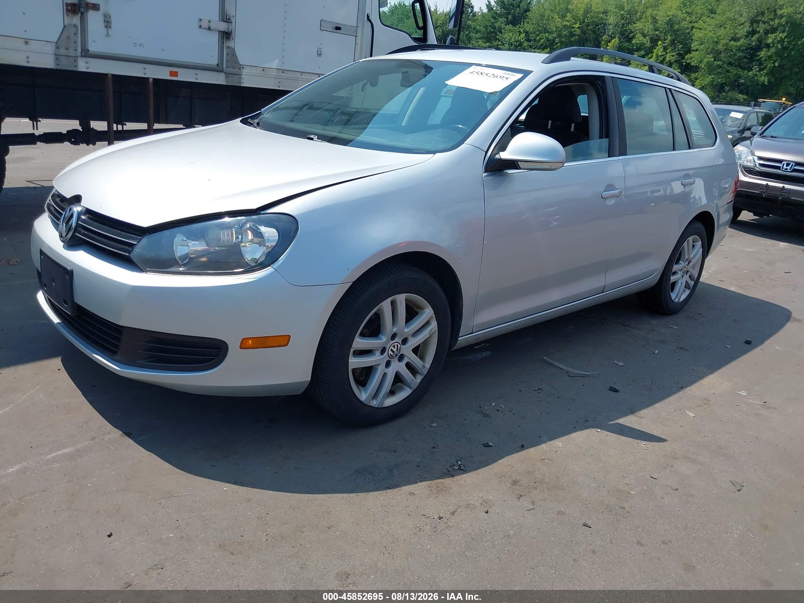 2013 Volkswagen Jetta Sportwagen 2.0l Tdi Серебряный vin: 3VWPL7AJ8DM607169