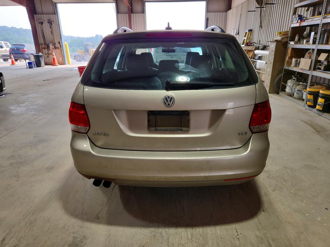 2013 Volkswagen Jetta Tdi Beige vin: 3VWPL7AJ8DM637479