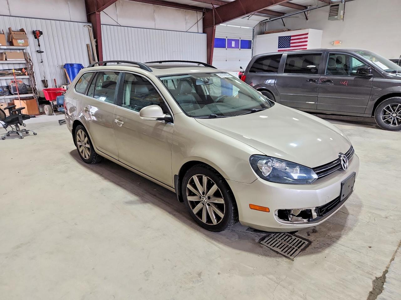 2013 Volkswagen Jetta Tdi Beige vin: 3VWPL7AJ8DM637479