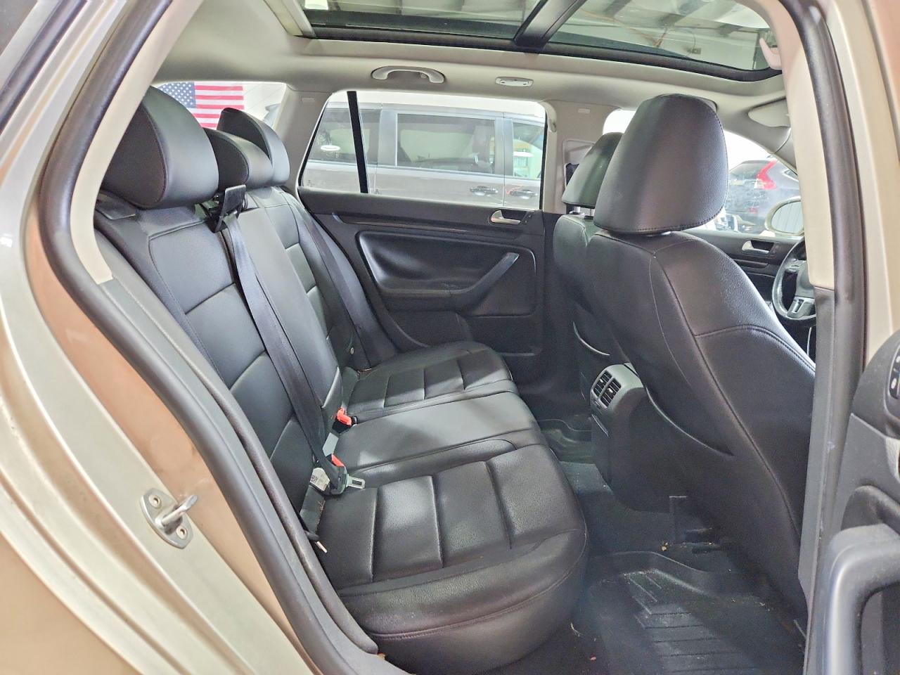 2013 Volkswagen Jetta Tdi Beige vin: 3VWPL7AJ8DM637479