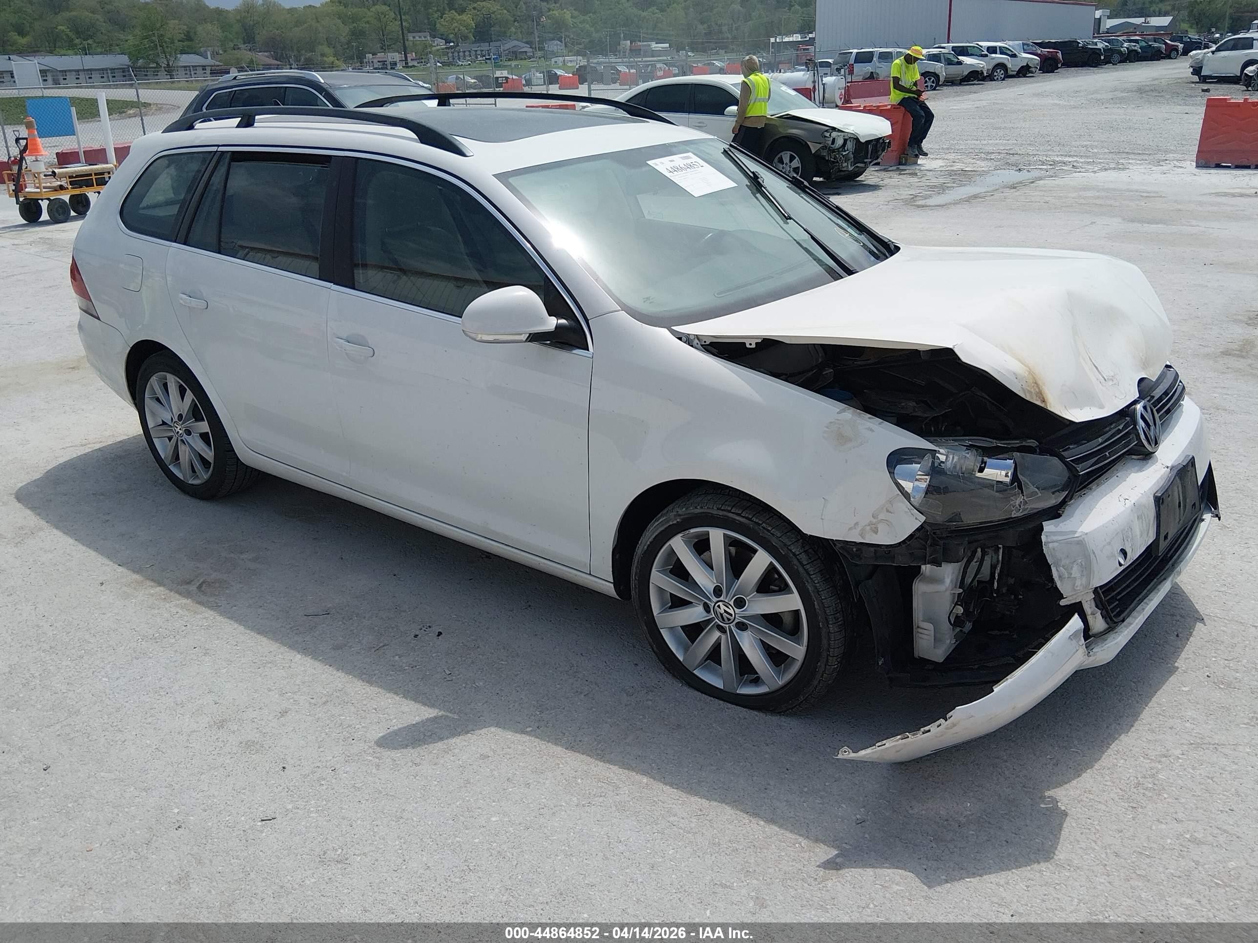 3VWPL7AJ8EM603382