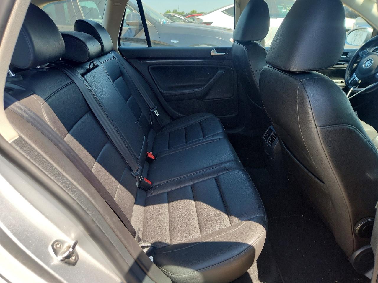 2014 Volkswagen Jetta Tdi Silver vin: 3VWPL7AJ8EM617976