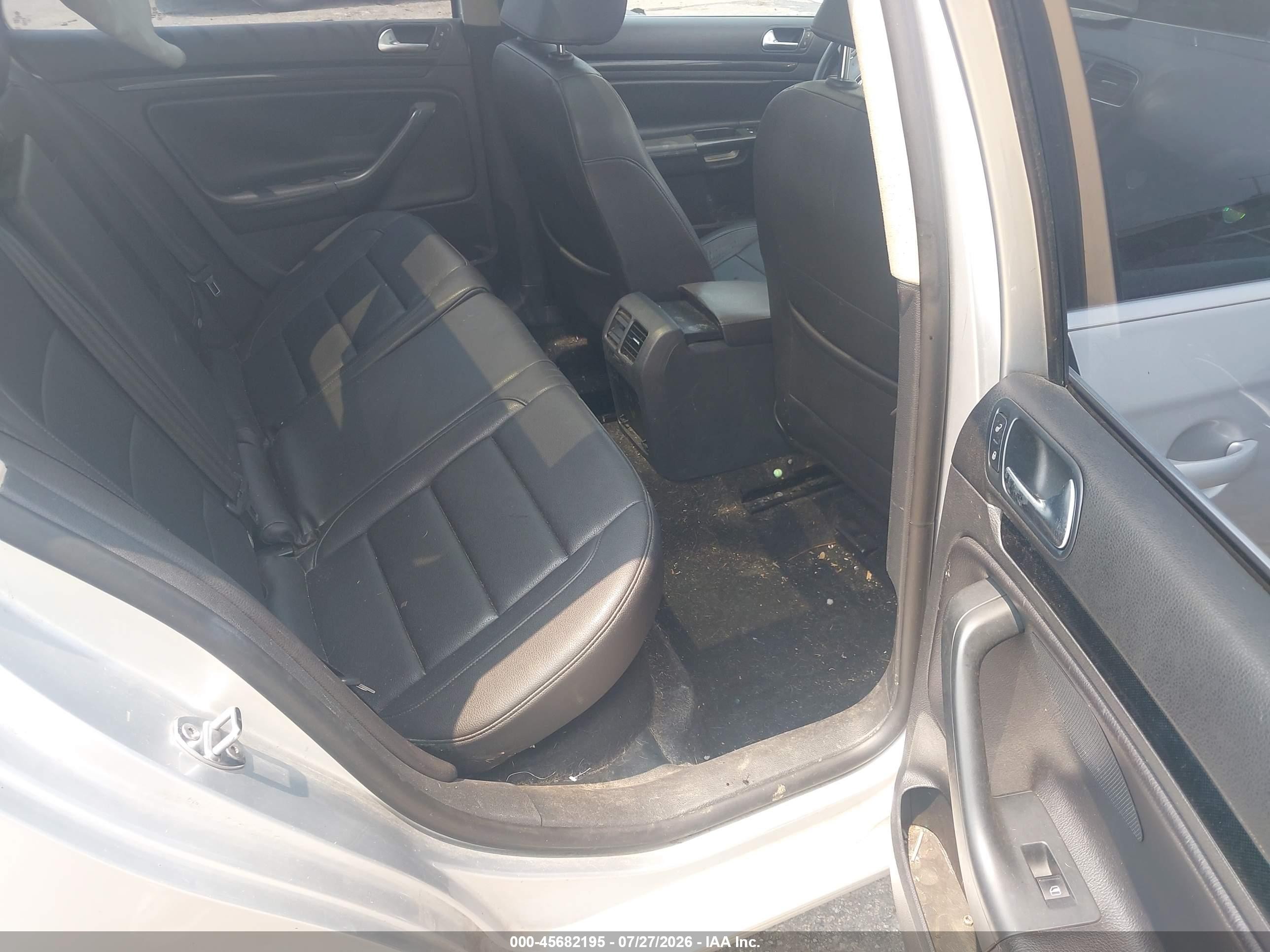 2011 Volkswagen Jetta Sportwagen 2.0l Tdi Silver vin: 3VWPL7AJ9BM711876