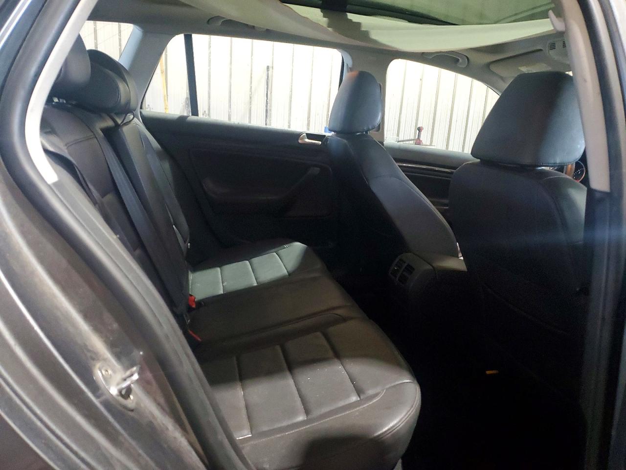 2014 Volkswagen Jetta Tdi Silver vin: 3VWPL7AJ9EM604010