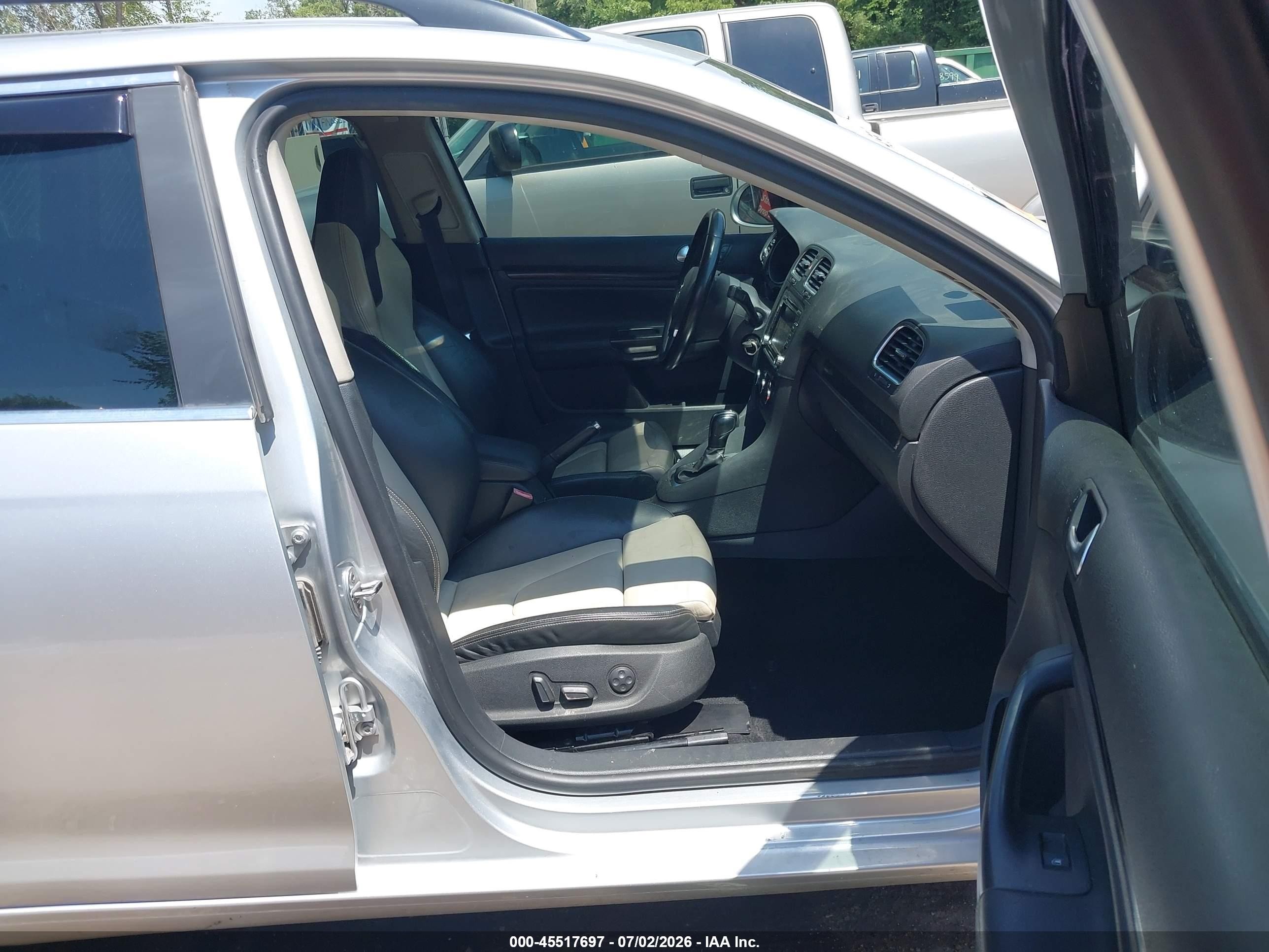 2014 Volkswagen Jetta Sportwagen 2.0l Tdi Silver vin: 3VWPL7AJ9EM613306