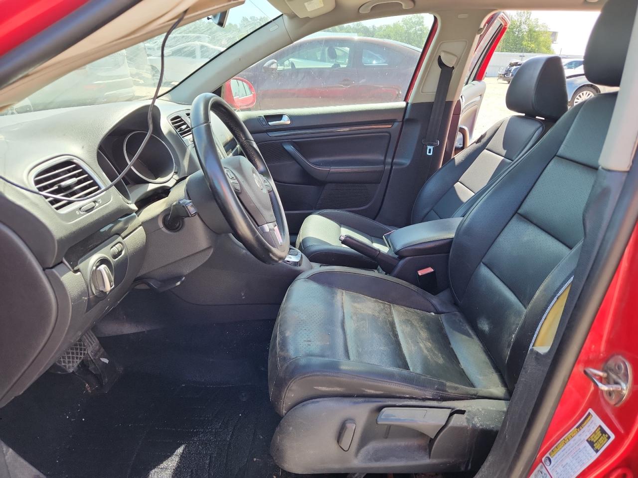 2012 Volkswagen Jetta Tdi Red vin: 3VWPL7AJXCM642150 Damage: Left Front Seat Back, Torn, > 12 Inches