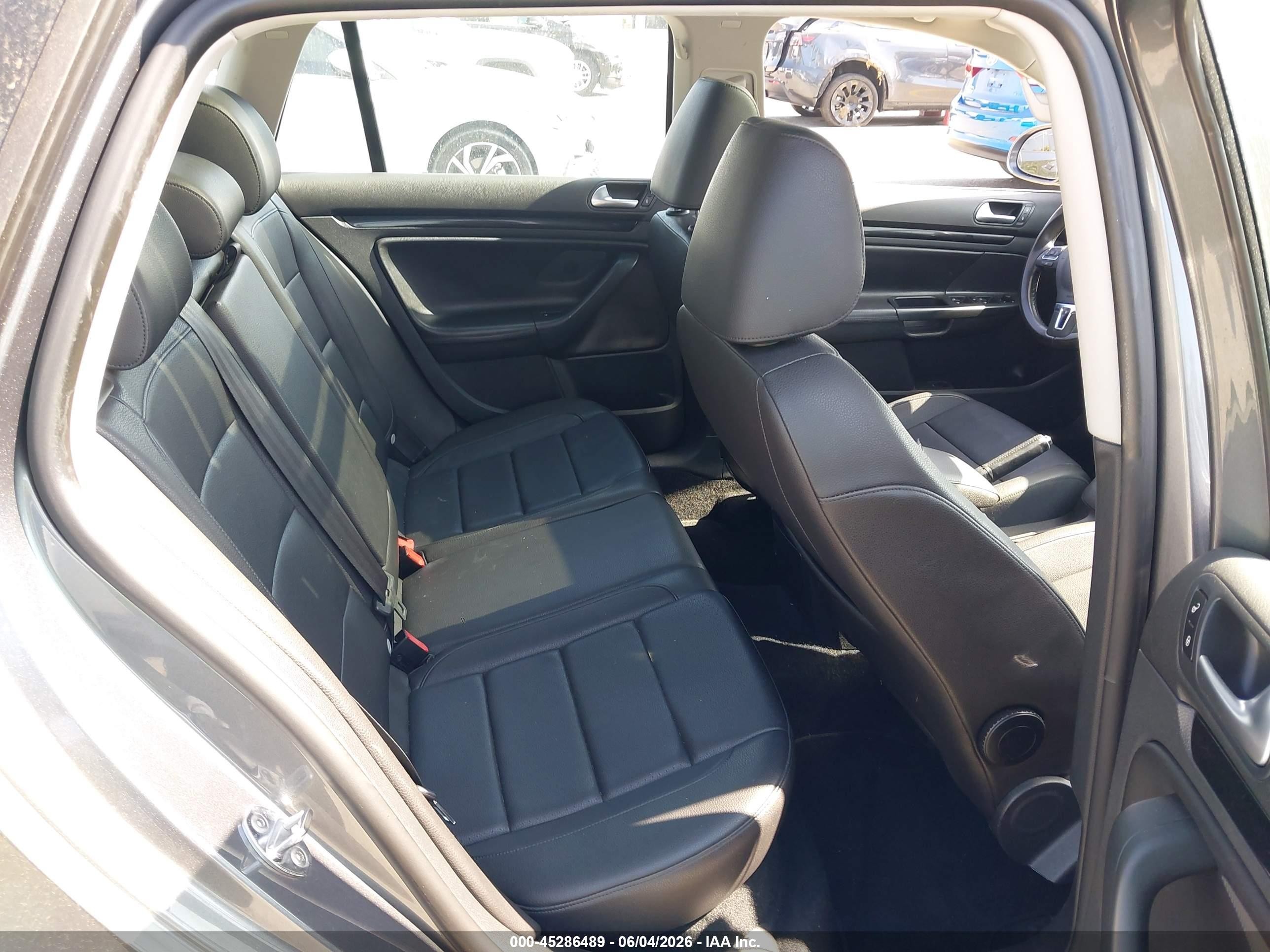 2013 Volkswagen Jetta Sportwagen 2.0l Tdi Серый vin: 3VWPL7AJXDM667549