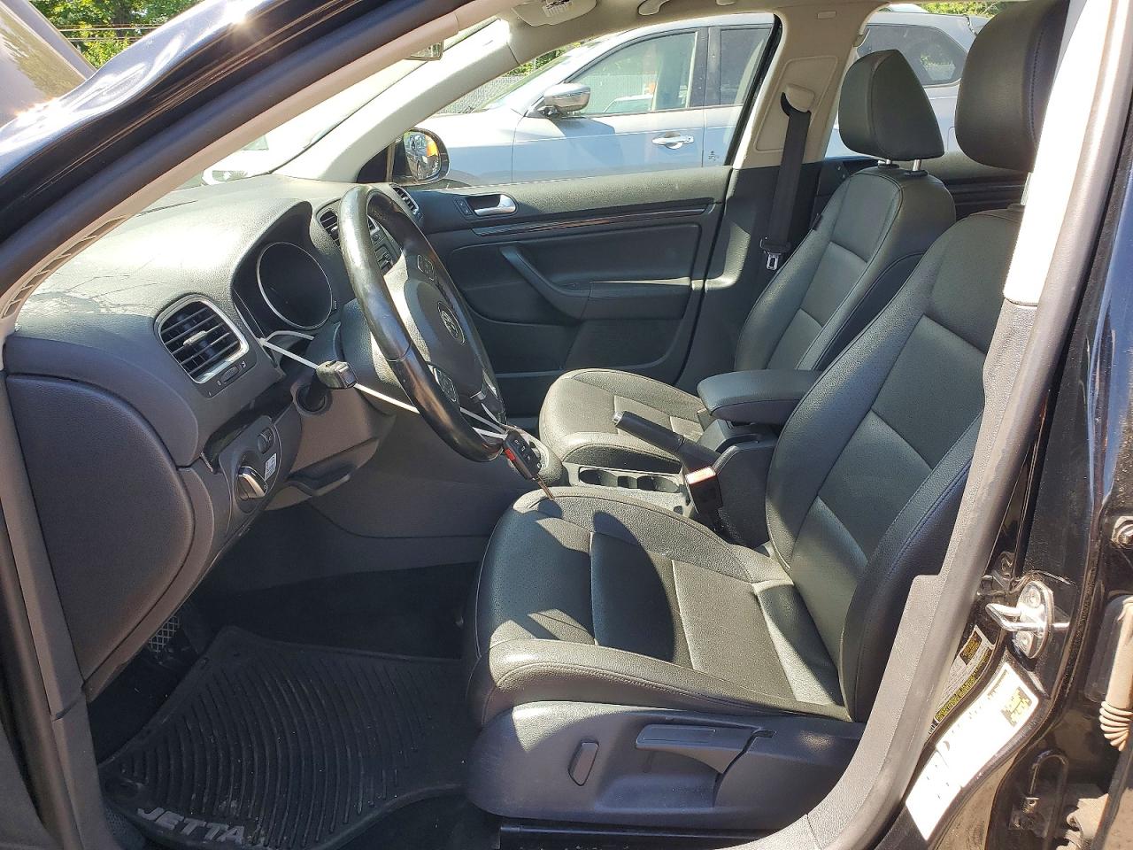 2013 Volkswagen Jetta Tdi Черный vin: 3VWPL7AJXDM695318