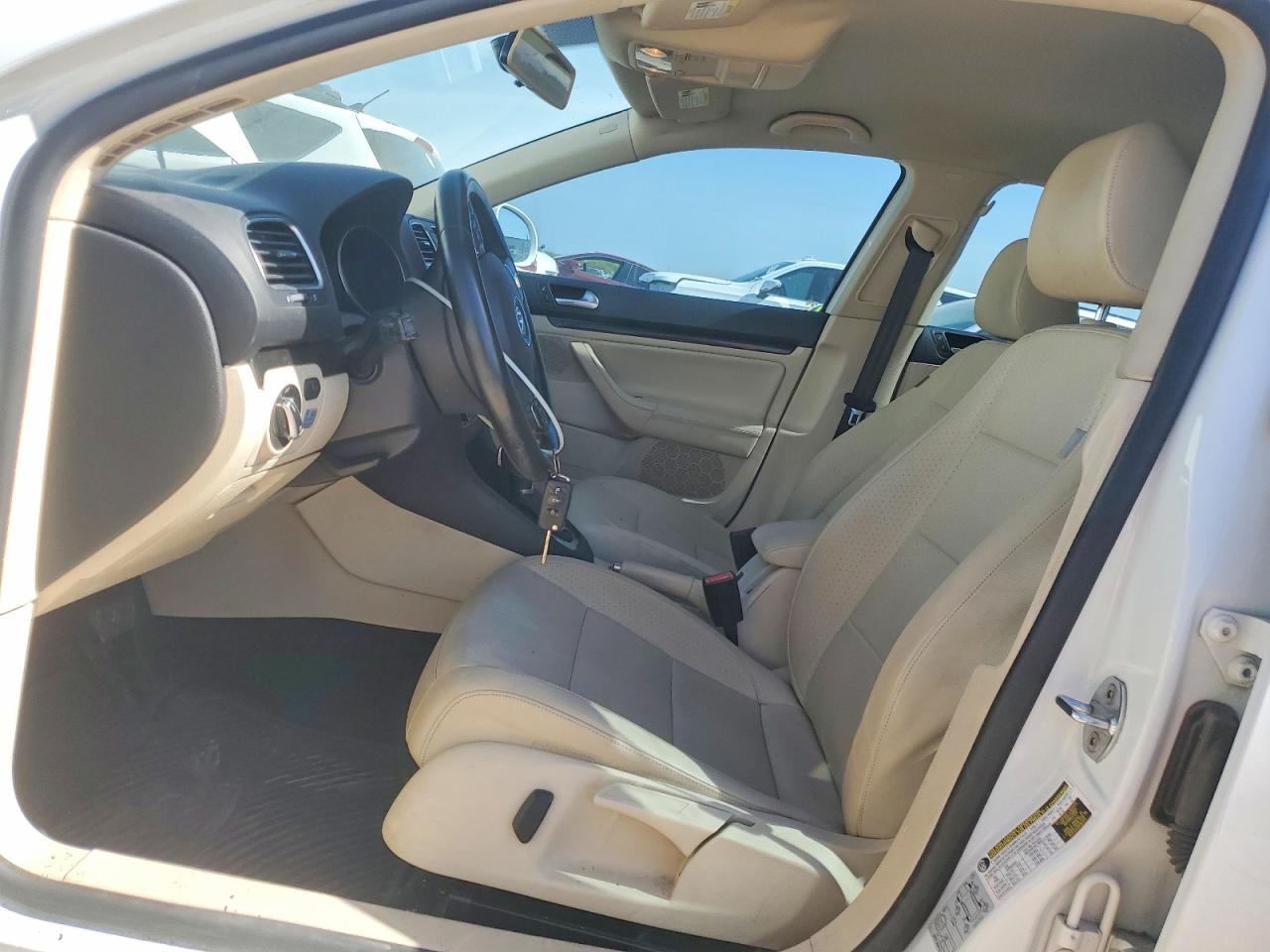 2014 Volkswagen Jetta Tdi White vin: 3VWPL7AJXEM619602