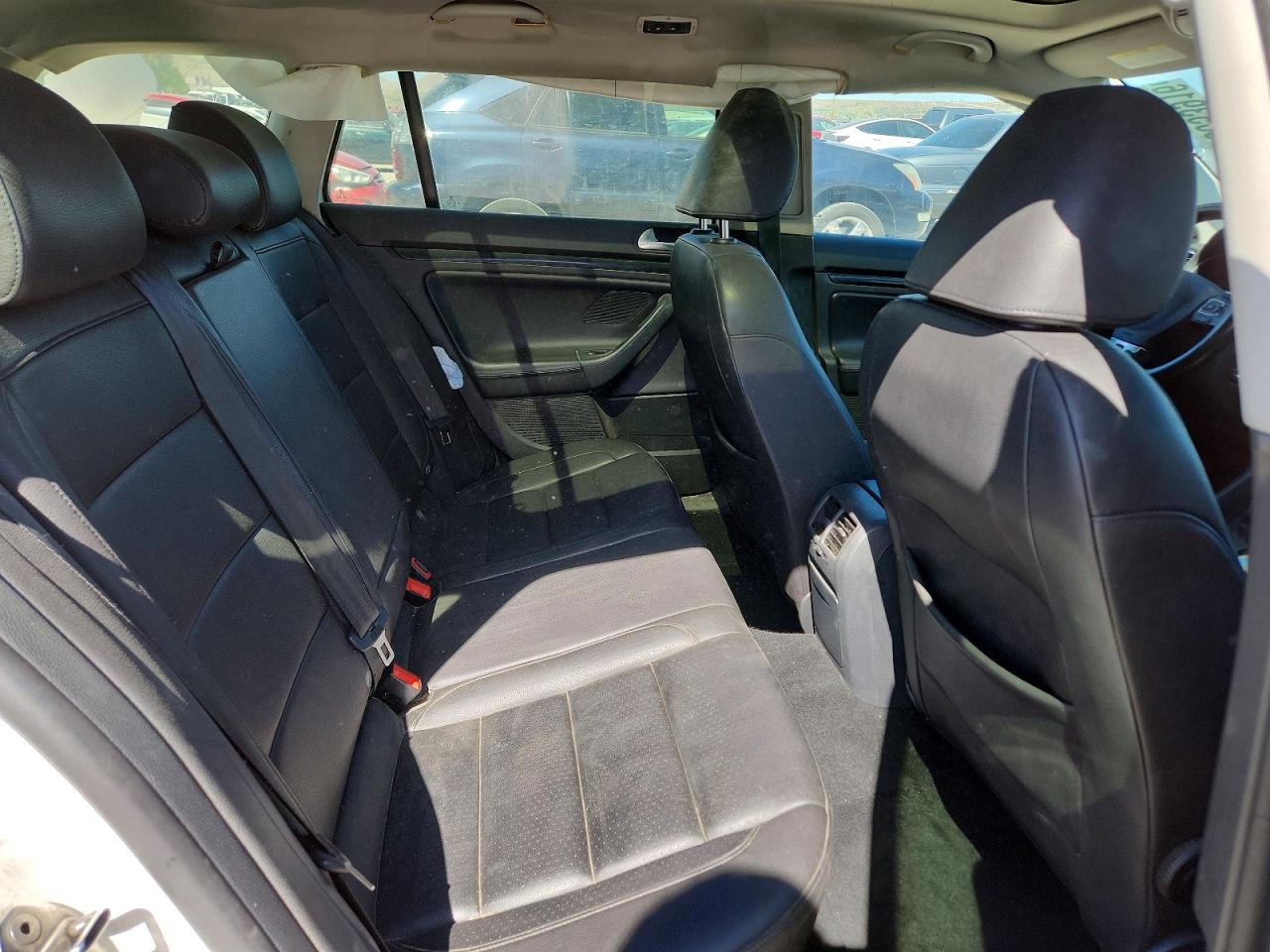 2011 Volkswagen Jetta Tdi White vin: 3VWPL8AJ0BM716227