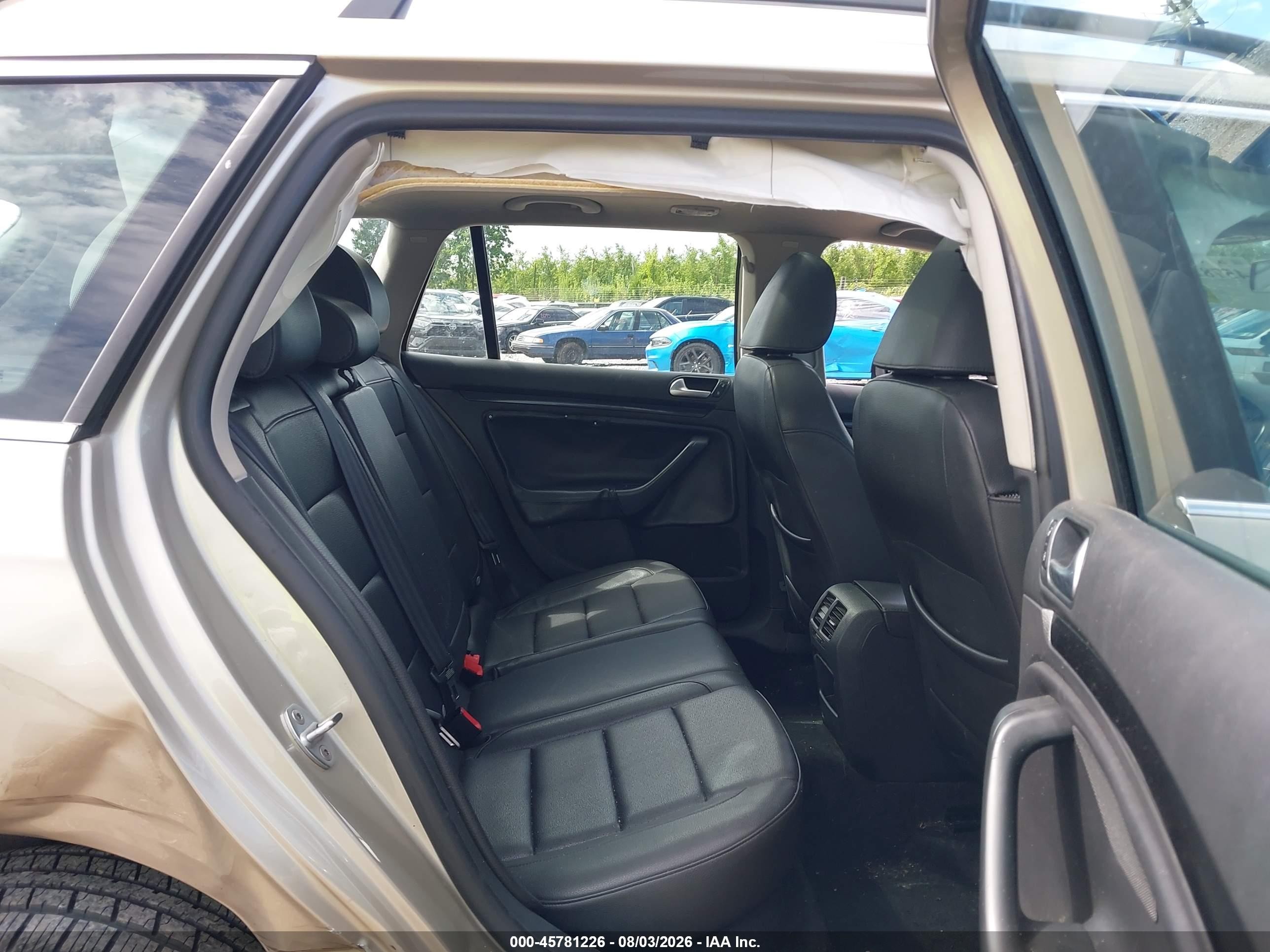 2013 Volkswagen Jetta Sportwagen 2.5l Se Beige vin: 3VWPP7AJ1DM605378